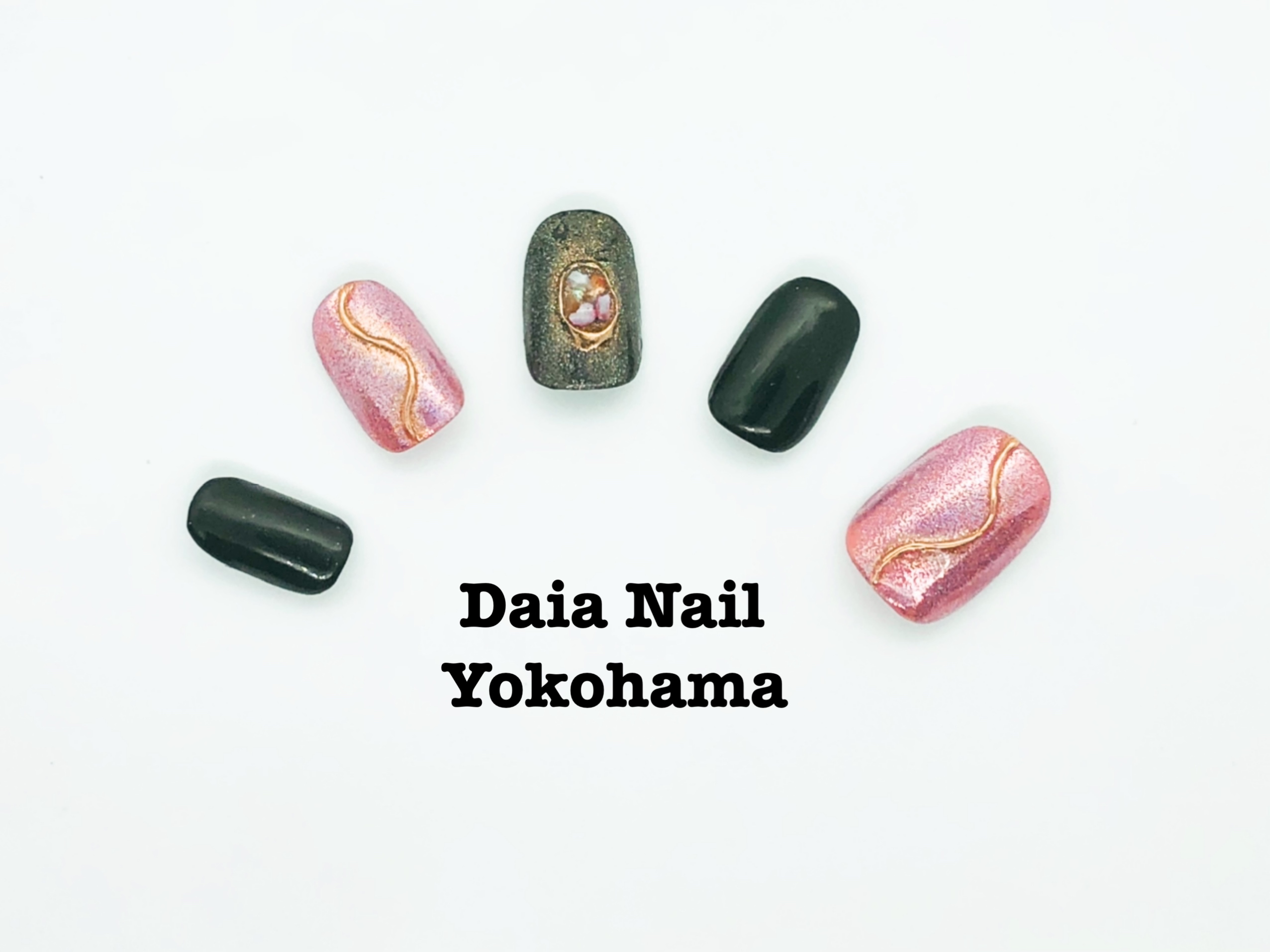 ブラックピンクのニュアンスネイル Daia Nail Yokohama