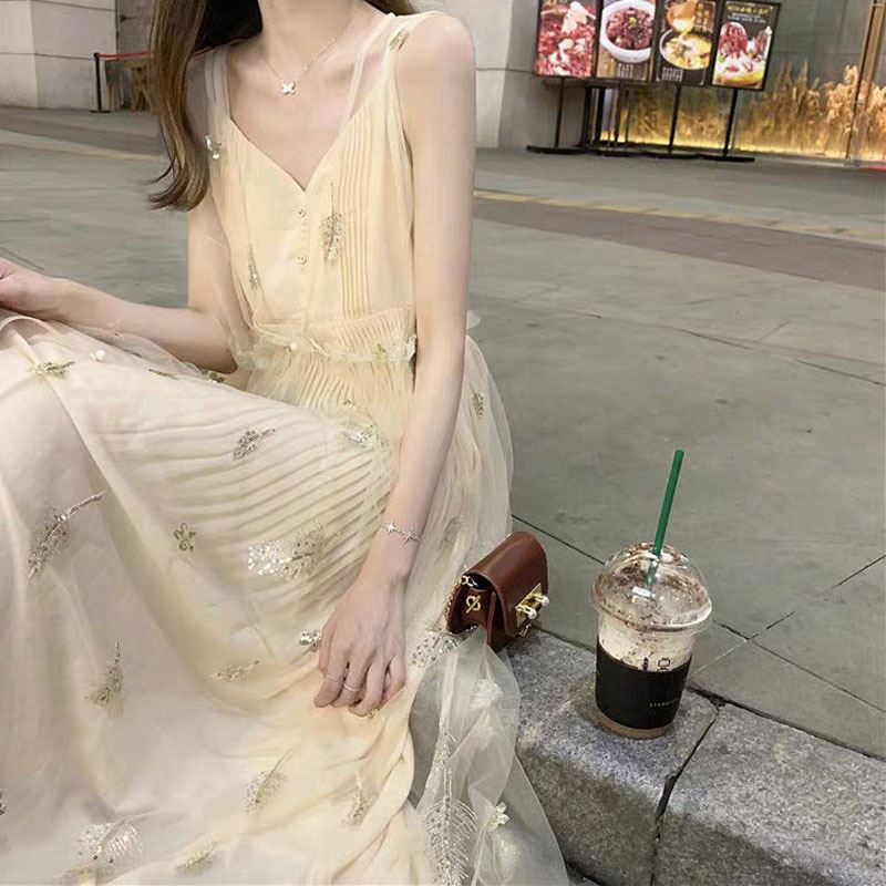 送料無料 ワンピース ロング丈 ミモレ丈 ノースリーブ 袖なし キャミソールワンピース Vネック シースルーワンピース 2点セット スパンコール キラキラ シアー 透け感 Aライン ふんわり 体型カバー フェミニン 大人可愛い ガーリー 清楚 春夏 お出かけ リゾート 海 旅行