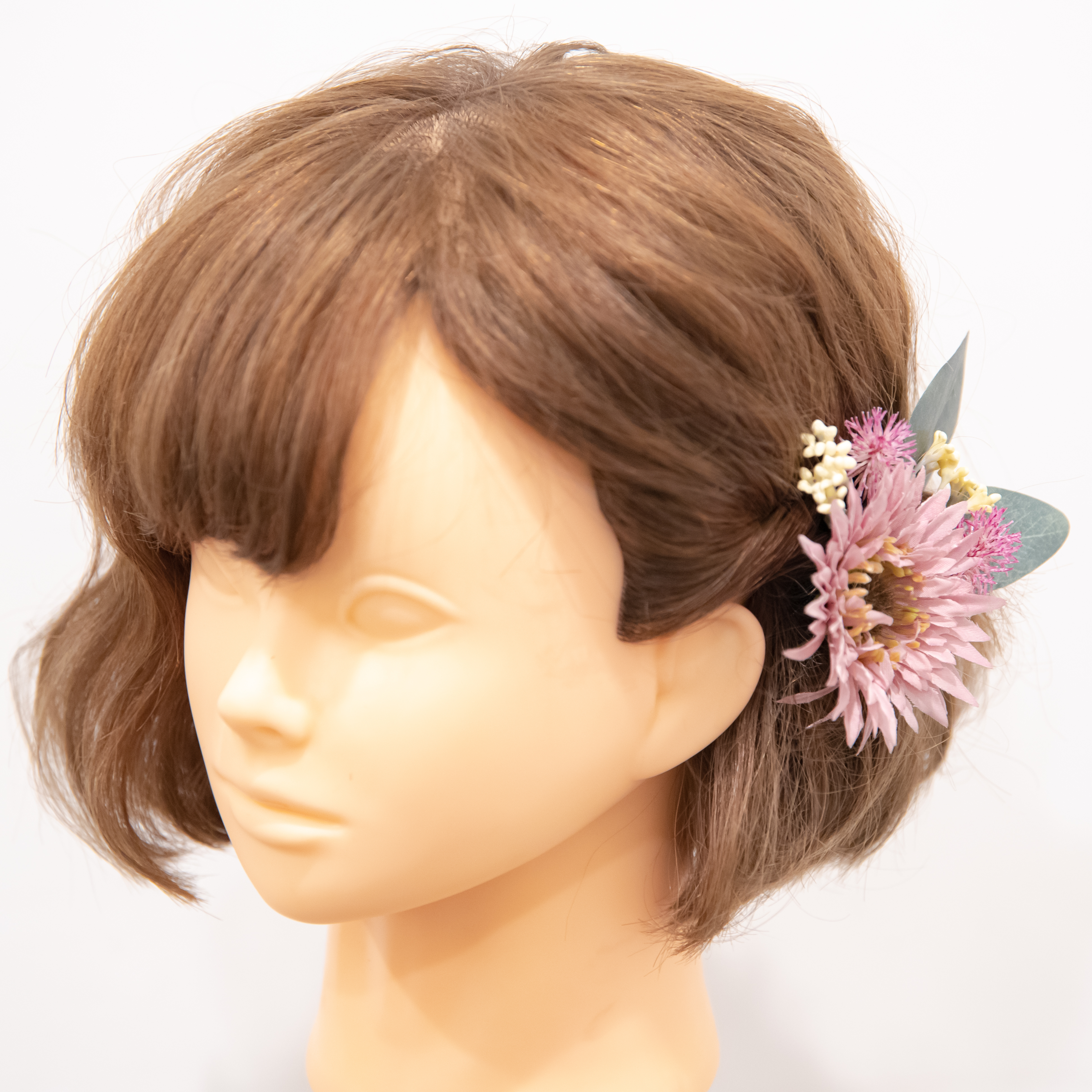 ショートボブやボブヘアーにおすすめ 結婚式のお色直し 二次会や前撮りの花嫁様のドライフラワー風アーティフィシャルフラワー ガーベラ のヘッドパーツd ラフリジーウェディング 全身保湿プロダクト Soie スワ By Loufreasy ラフリジー