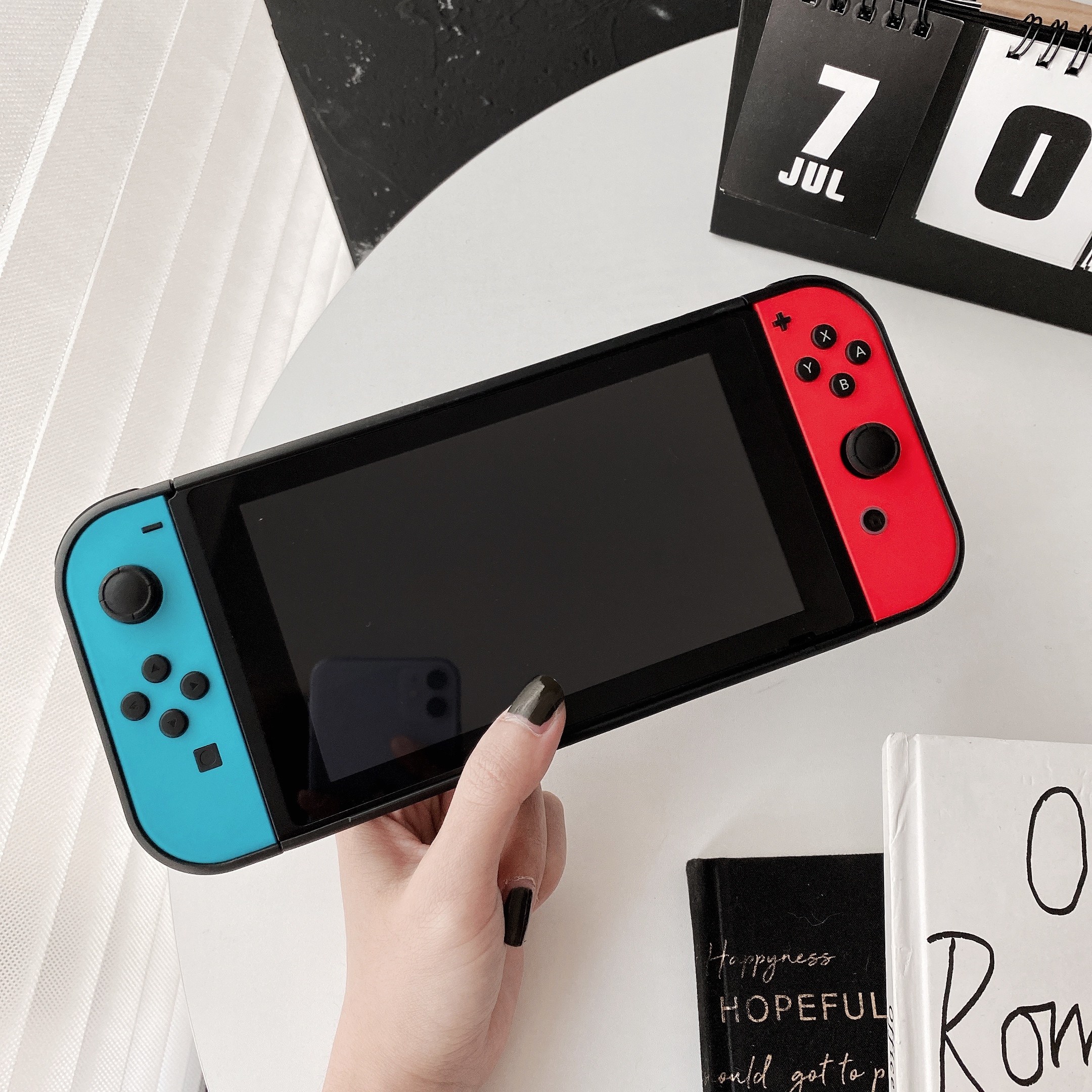 任天堂 Switch カバー 分体式 ニンテンドー スイッチ ケース Imd製法 Joy Con保護 カバー ジョイコンカバー 全面保護ケース かわいい Nintendo Switch 牛柄 かわいいairpodsケース Switchカバー Iphoneケース Airtagホルダー New I