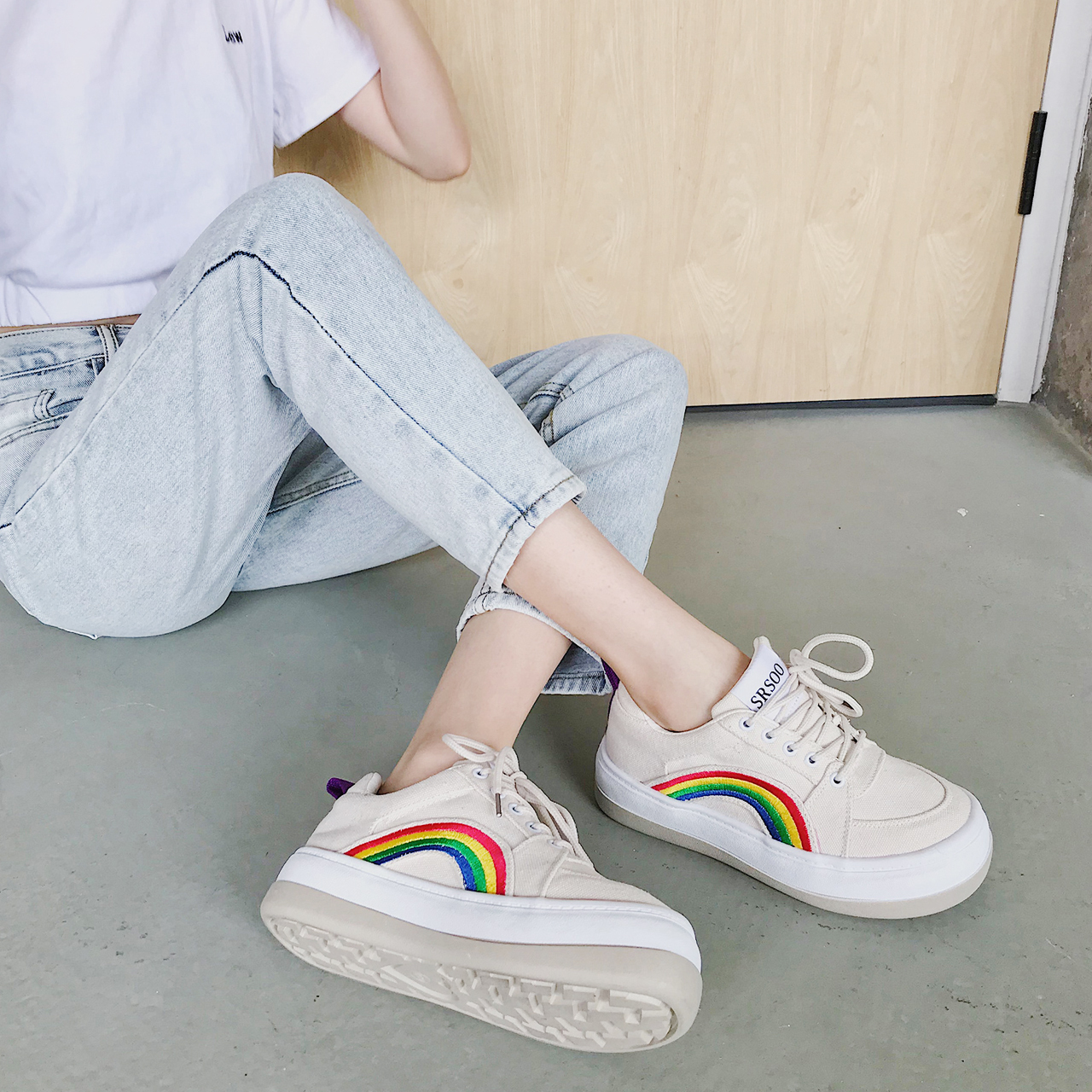 Regit 即納 Rainbow Sneakers 韓国 靴 スニーカー レインボー くつ 履きやすい 10代 代 プチプラ かわいい カジュアル 映える ネット通販 Regit