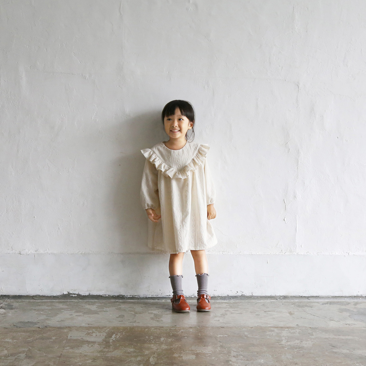 Vヨークフリルワンピース 1size ベビーと子供服の型紙 Sani Pattern Shop Vヨークフリルワンピース 1size ベビーと子供服の型紙 Sani Pattern Shop