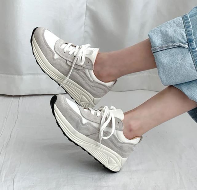 オルチャンファッション 韓国レディースファッション Ah0534 シューズ スニーカー ダッドスニーカー 運動靴 カジュアル トレンド 無地 厚底 流行オルチャンファッション 人気のプチプラ韓国レディースファッション新作通販 Aliceholly