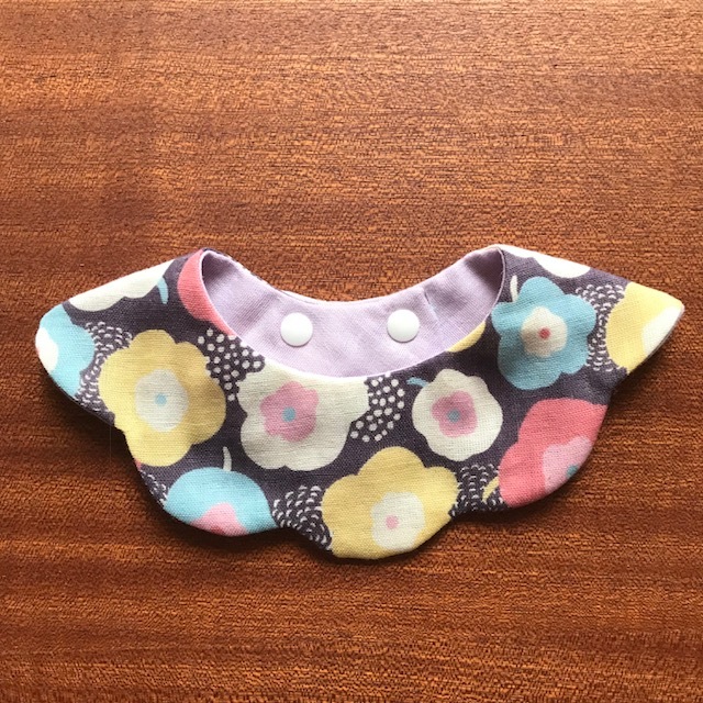 送料無料 猫首輪 スタイ首輪 もくもくキャットスタイ ダブルガーゼ Cat Bib 花柄 パンジー 紫系 猫グッズの Nyanx Store