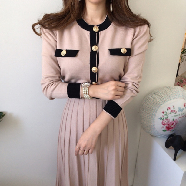 One Piece Pleats Elegant ワンピース ニット ミディアム丈 プリーツスカート ゴールドボタン 上品 エレガント バックリボン ラウンドネック おしゃれ シンプル バイカラー カーキ 大人 きれいめ お出かけ デイリー お呼ばれ ランチ 女子会 春 秋 冬 レディース Sea