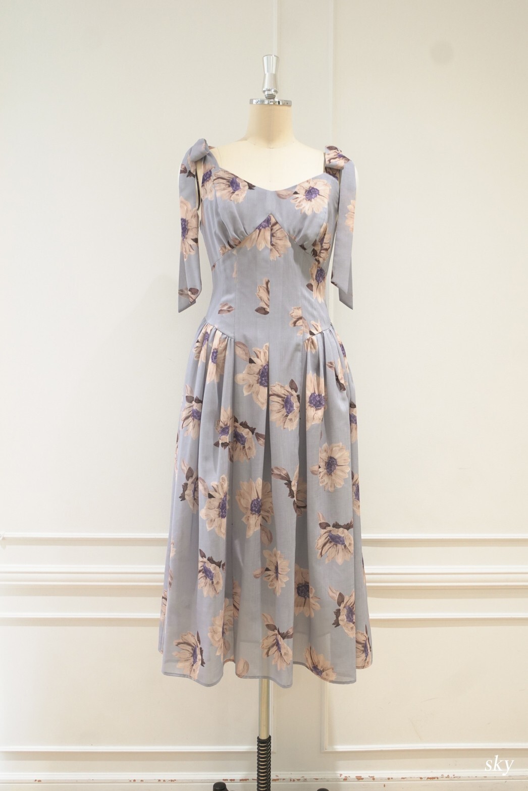 国内発送国内発送herlipto Sunflower-printed Midi Dress ロング