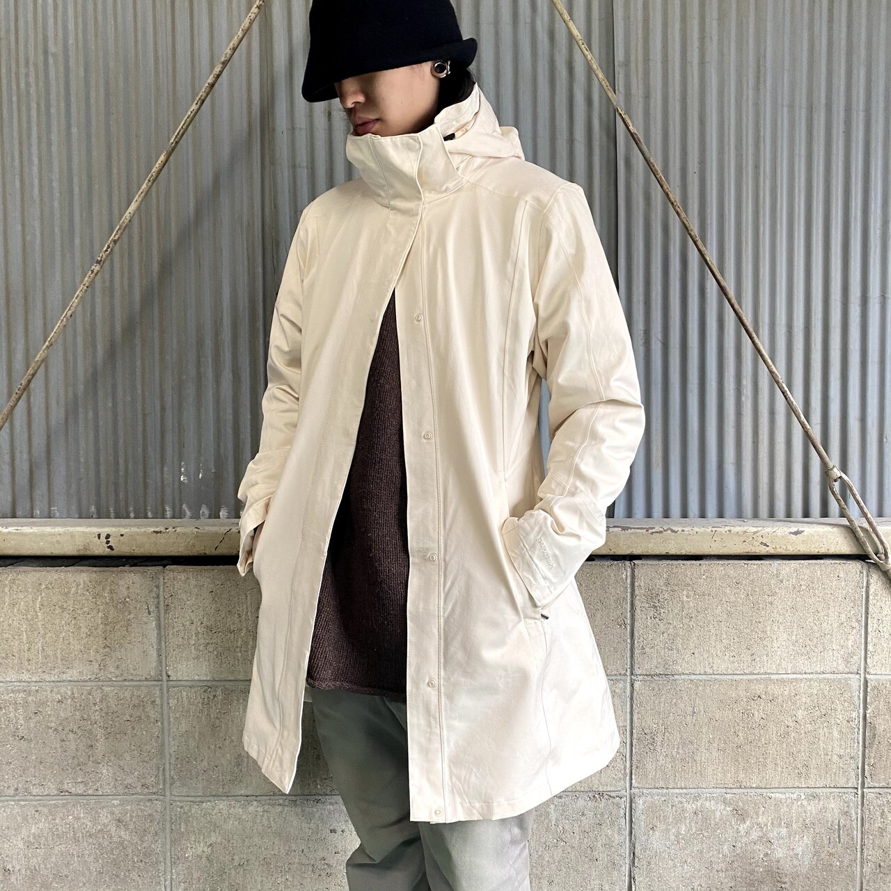 00年製 Patagonia パタゴニア H2noトレントシェル シティコート レディースl 古着 レインコート ナイロンジャケット マウンテンパーカー ホワイト 白 アウトドアジャケット Cave 古着屋 公式 古着通販サイト 00年製 Patagonia パタゴニア H2noトレントシェル シティコート レディースl 古着 レインコート ナイロンジャケット マウンテンパーカー ホワイト 白 アウトドアジャケット Cave 古着屋 公式 古着通販サイト