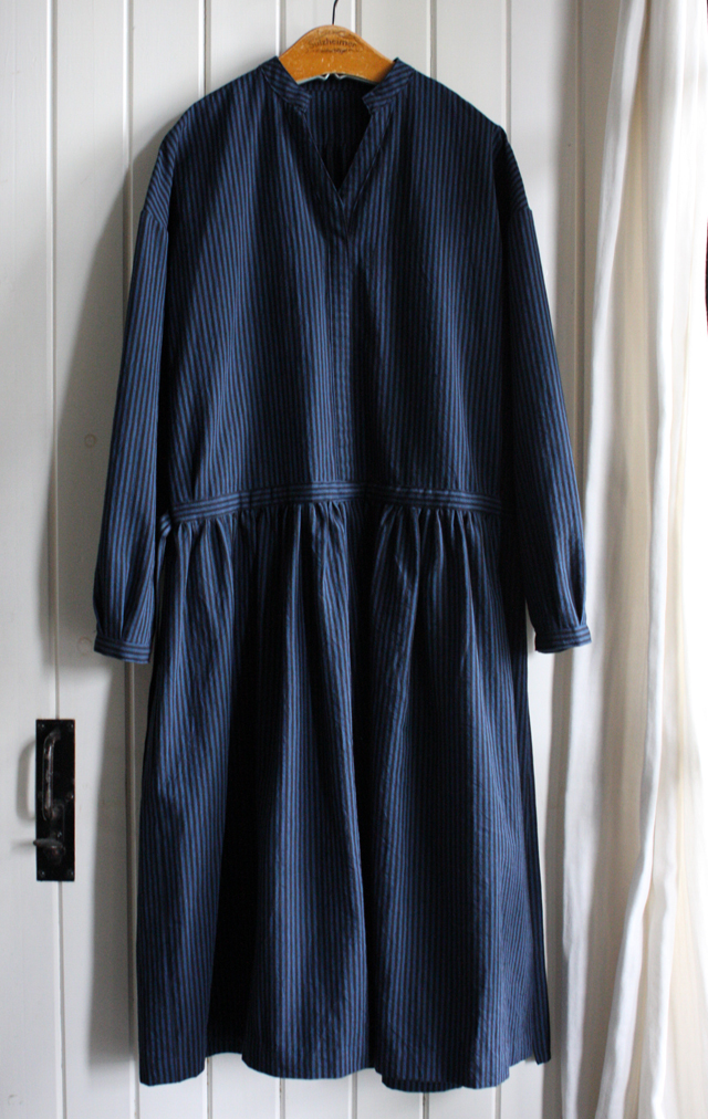 Maisontique アトリエ Robe A Paris 亀田縞のモードなワンピース Maisontique