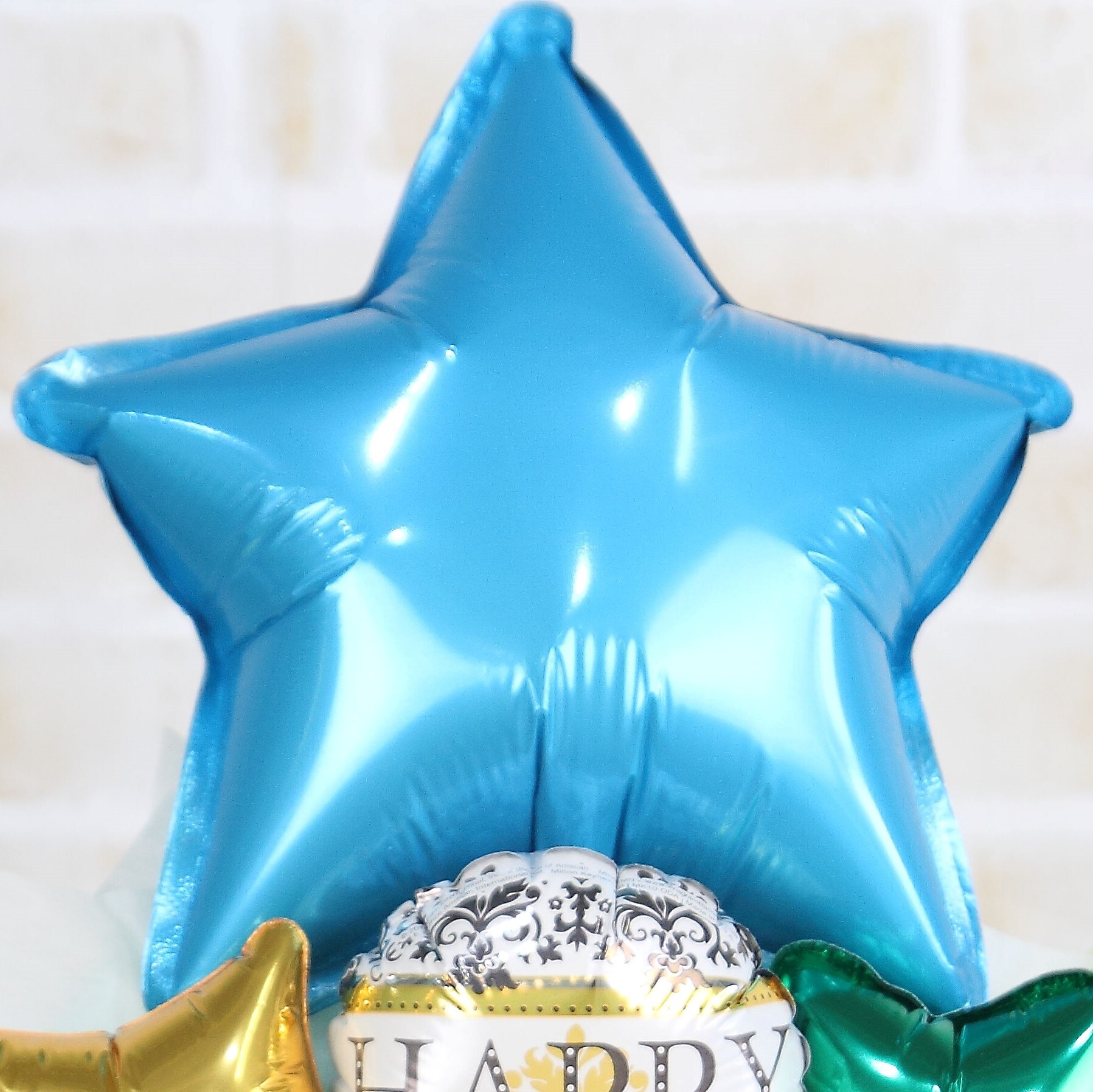 居酒屋 カフェ バー等の開店 周年祝いに 卓上バルーンギフト ハッピーアニバーサリースター 送料込み 引き取りの場合3 000円 バルーンショップ E スマイル バルーンギフトオンラインショップ