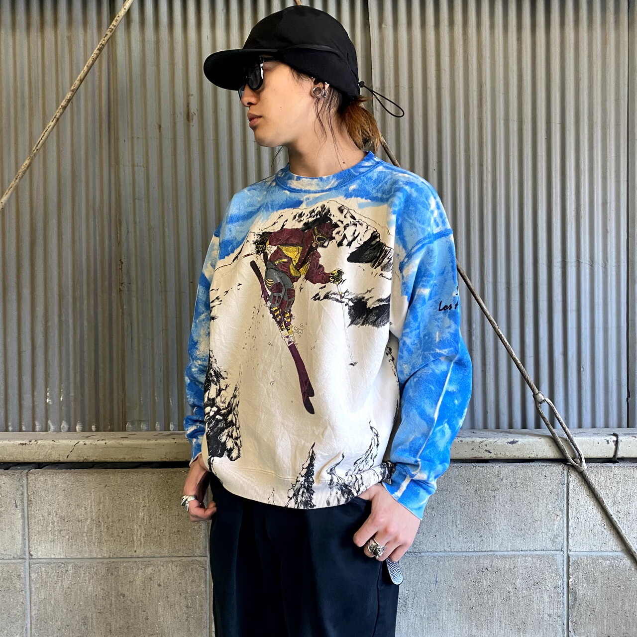 今年人気のブランド品や 古着 スウェット 長袖 メンズ アート 総柄 アウトドア 90s トレーナー スウェット