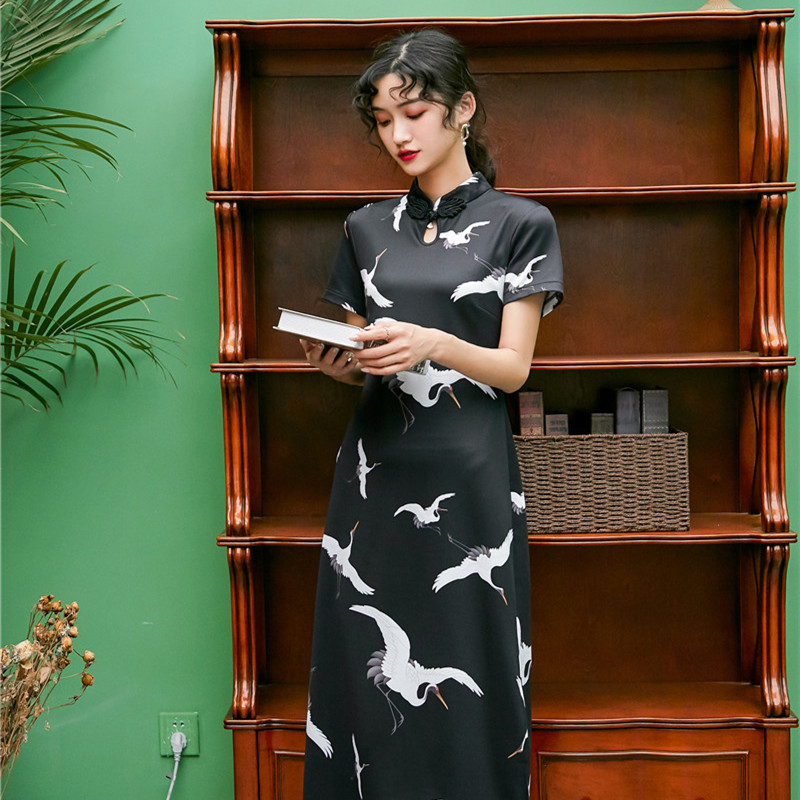 チャイナドレス チャイナ風ワンピース 改良唐装 改良漢服 チャイナ風服 中華服 スタンドネック 半袖 ロング丈 着痩せ 普段着 女子会 同窓会 ブラック 黒い 鶴模様 Elegant