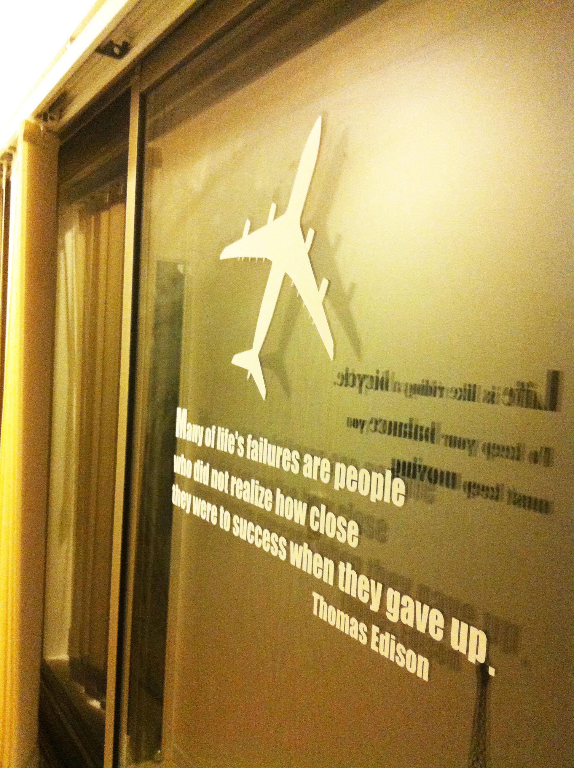 あっという間にプチリフォーム 名言 文字のステッカー ウォルト ディズニーの壁ステッカー シール ウォールステッカー 英字 Interiorwall インテリアウォール 本店