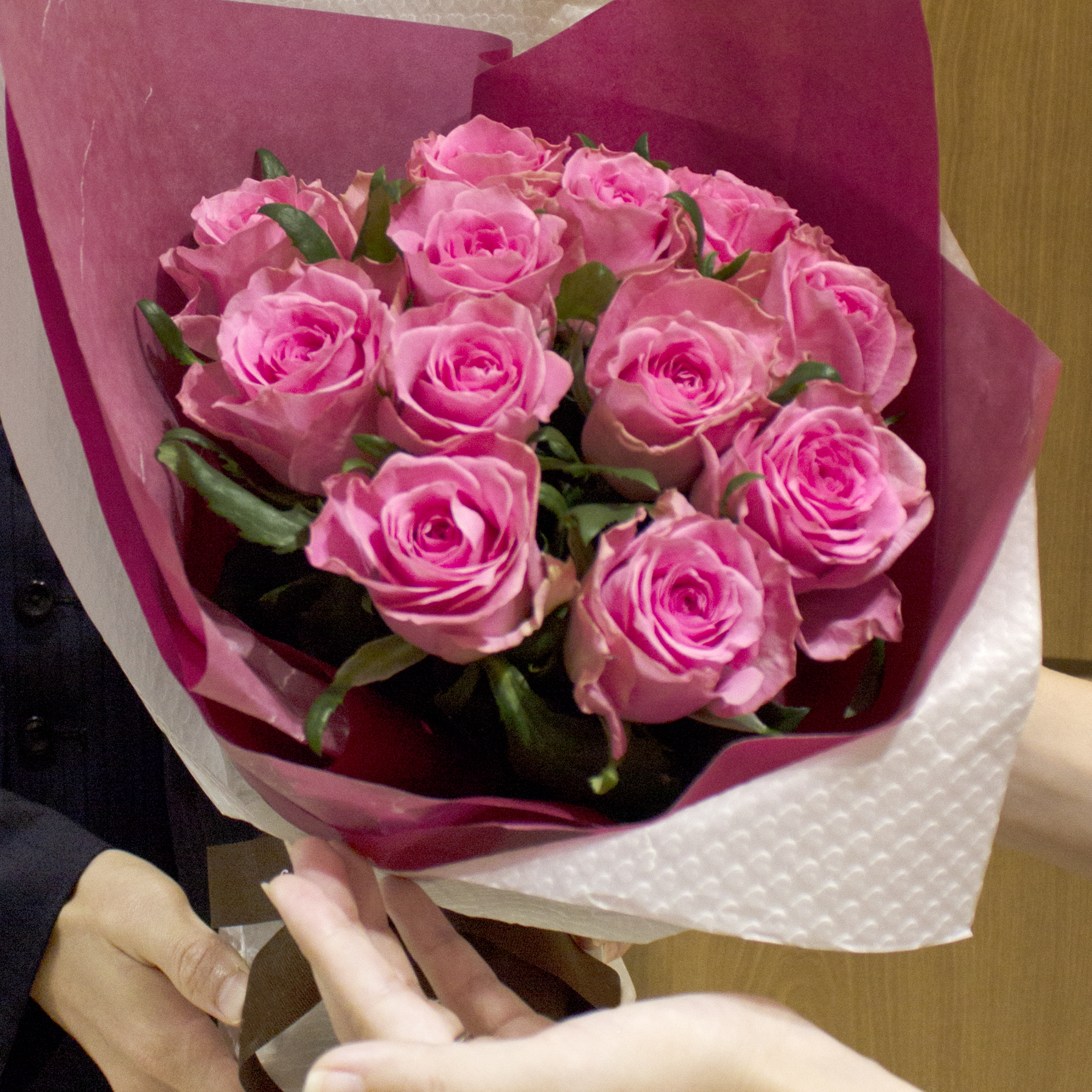 ダズンローズ 12本の薔薇の花束 ピンク Fresh Flower Pink ピンクバラ バラ 生花 バラの花束 ピンクバラ 花束 ブーケ バラ ブーケ フラワーギフト専門のネットショップ Conoka Online Shop