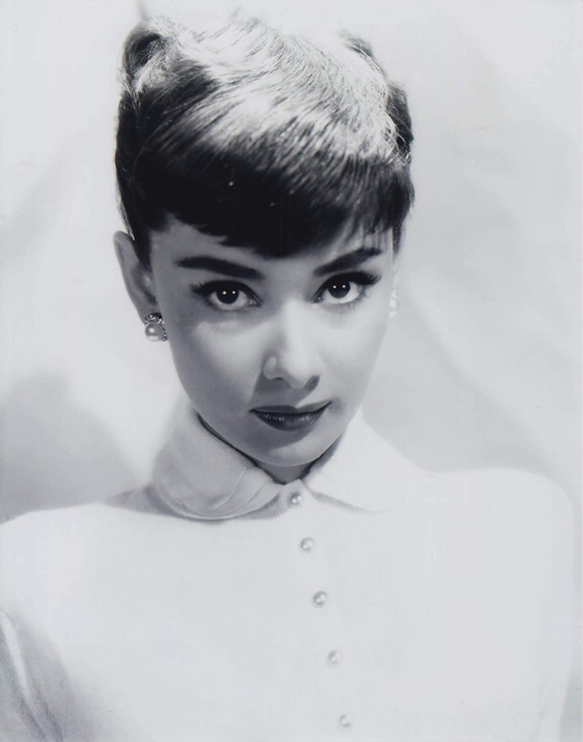 直輸入 特大写真 約35 6x27 9cm オードリー ヘップバーン ショートヘア Audrey Hepburn Movieimages 大分市府内町2 3 天神ビル101 080 42 9150