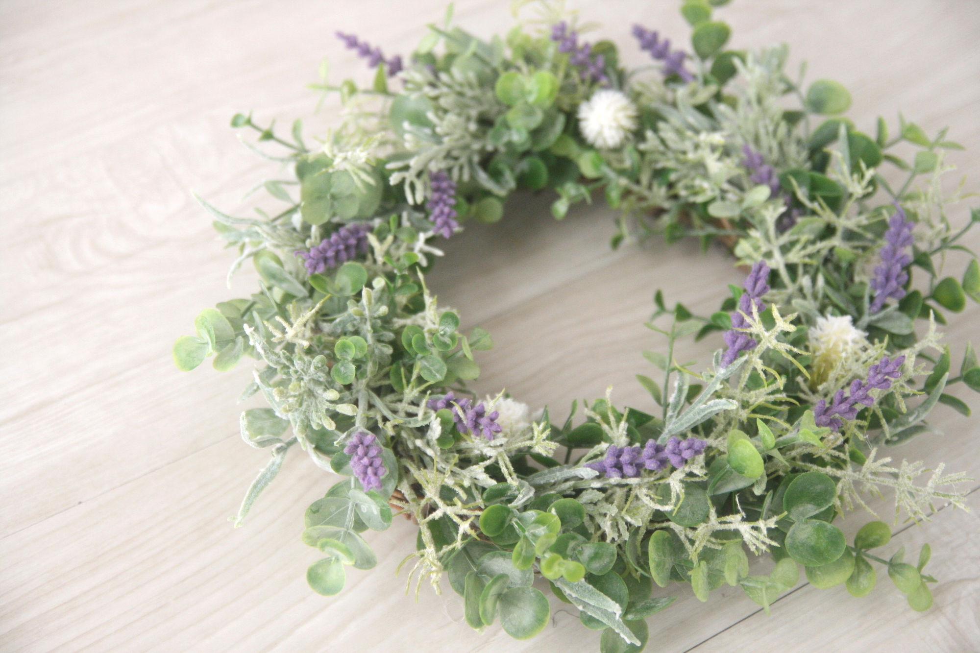 ユーカリとラベンダーのリース Artificial Flower Queue De Ranun