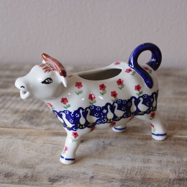 再入荷 新品 ポーリッシュポタリー ポーランド食器 クリーマー 牛型 ガチョウ 赤 花柄 D81 Alc97 Boleslawiec ボレスワヴィエツ陶器 アニマル ミルクピッチャー Flohmarkt フローマルクト