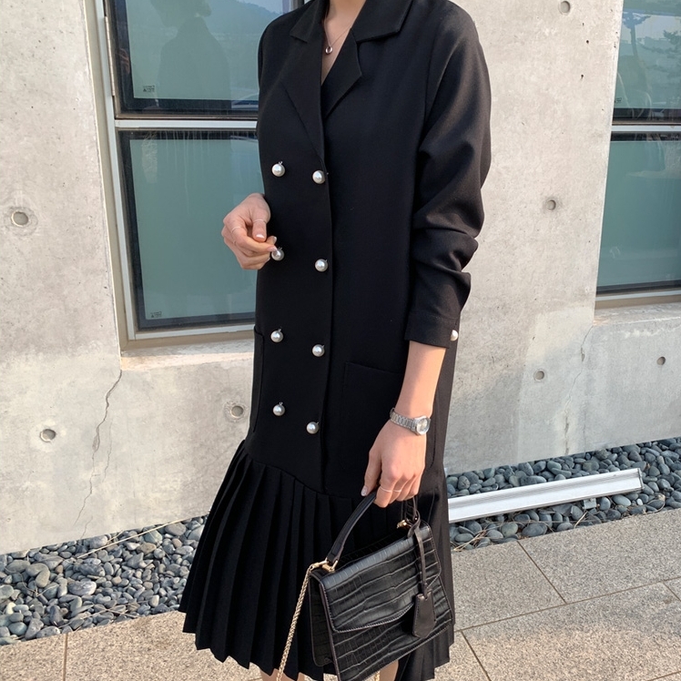 送料無料 ワンピース ロング ミモレ丈 長袖 レトロ ワンピ おしゃれ 部分 プリーツ 切り替え デザイン 秋 冬 黒 無地 ジャケット風 ダブルボタン 10代 代 30代 大人カジュアル ワンピース コーデ ブラック ロング丈 オーバーサイズ きちんと S M L Xl