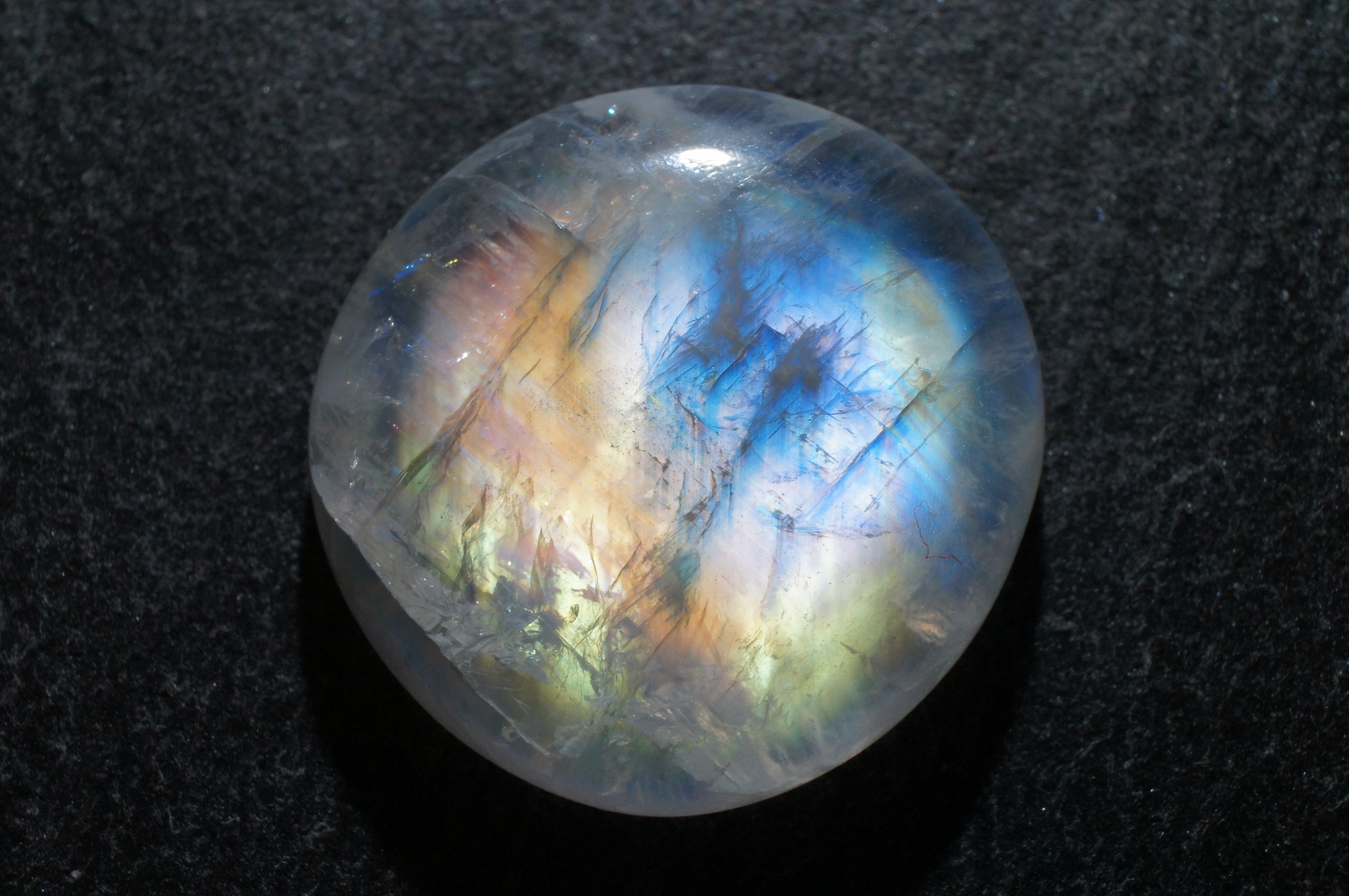 ホワイトラブラドライト レインボームーンストーン ルース インド産 Maimu Stone