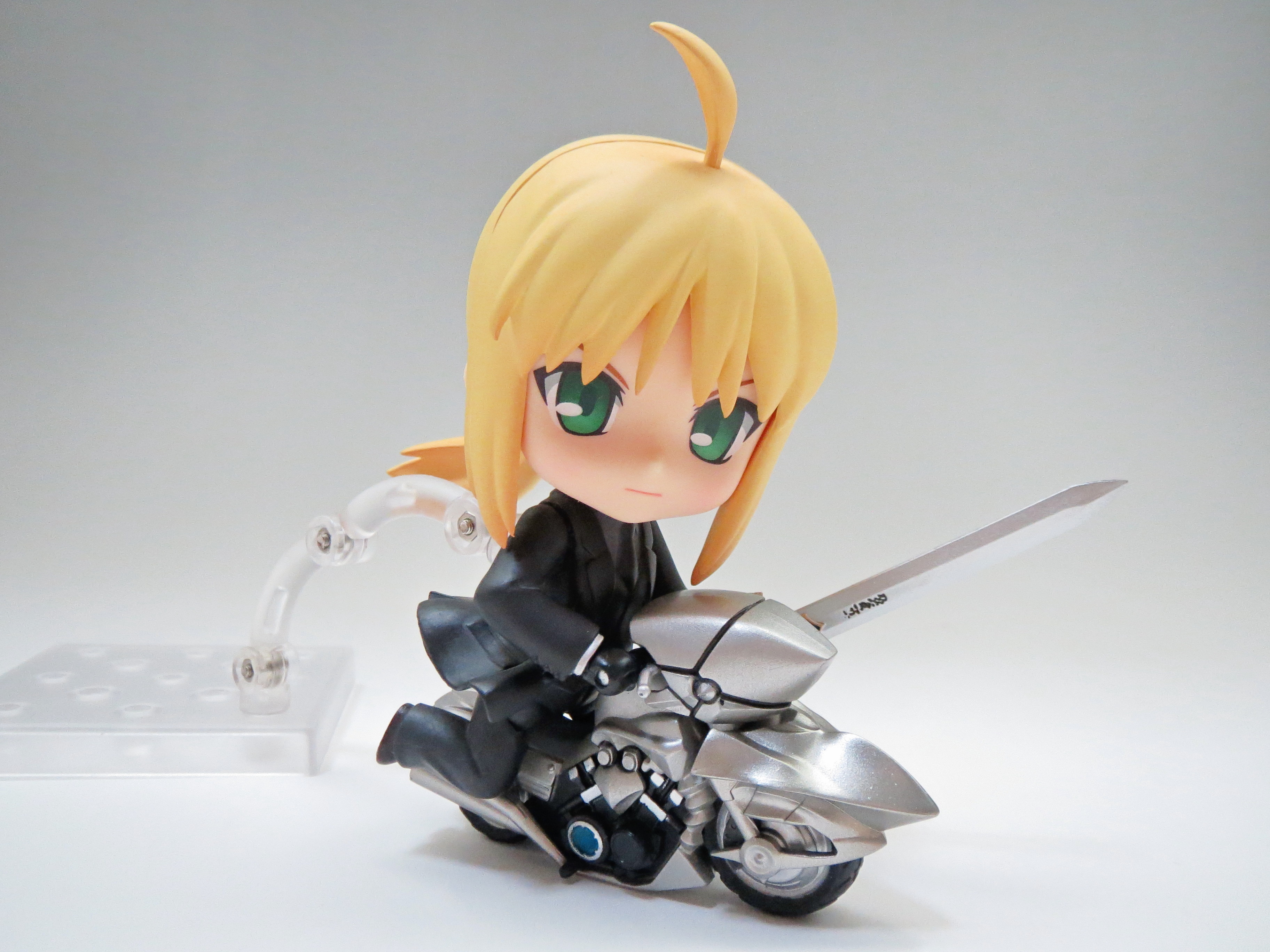 258 セイバー Zerover 小物パーツ バイクとエクスカリバー ねんどろいど ホビー通販 アニホープ