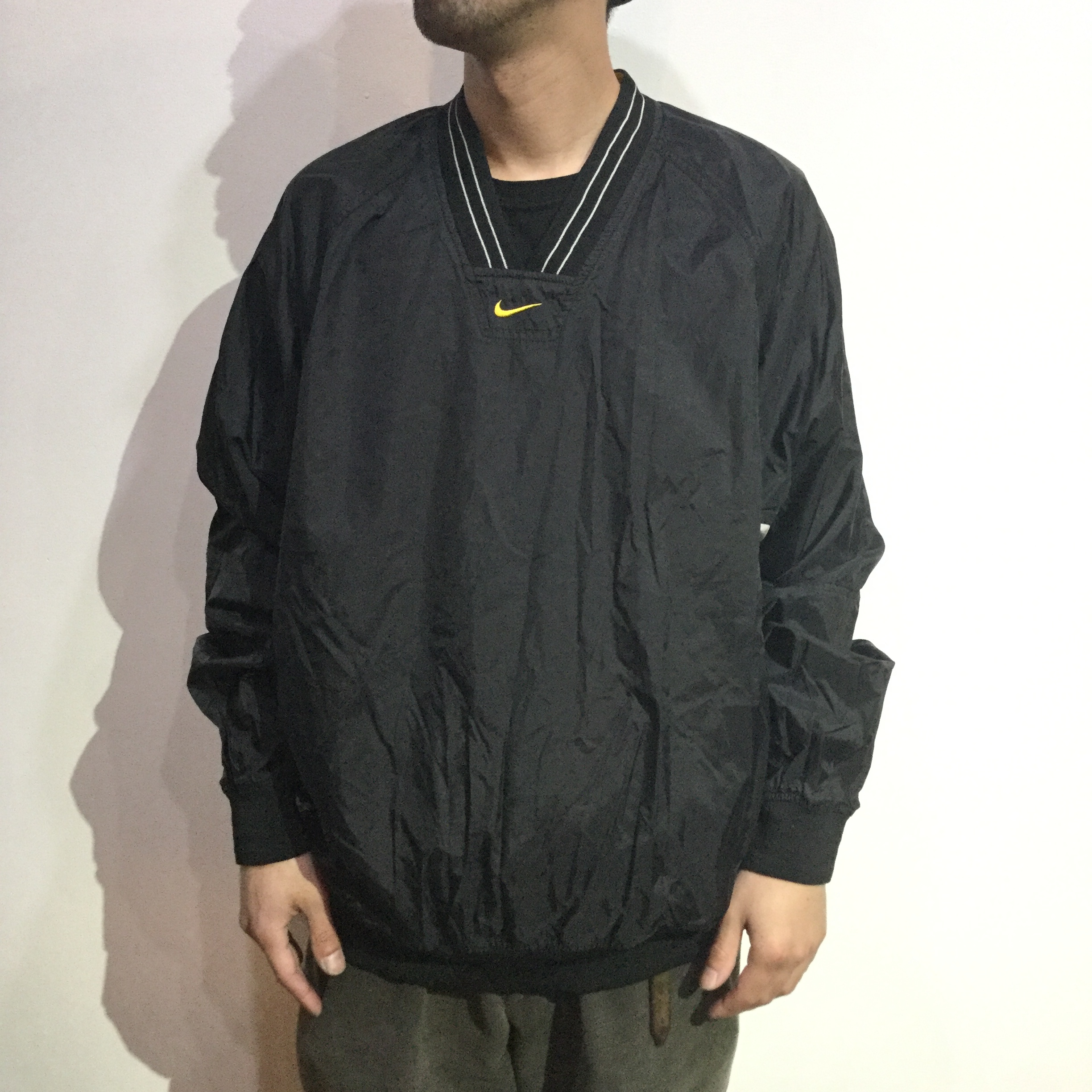 送料無料 90s Nike ナイロンプルオーバー Vネックピステ 黒 L 古着屋 Uan