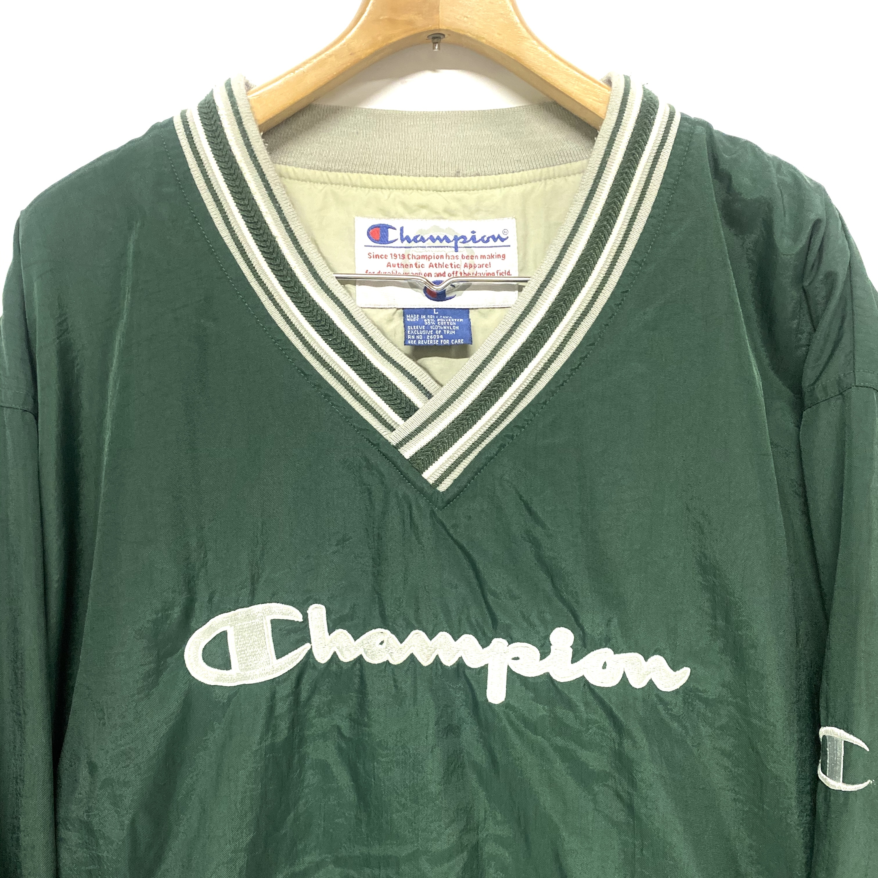 Champion チャンピオン フロントロゴ 刺繍 Vネック ナイロン ウォームアップ プルオーバー 裾ドローコード付き グリーン 緑 メンズl 古着 ナイロンジャケット Cave 古着屋 公式 古着通販サイト