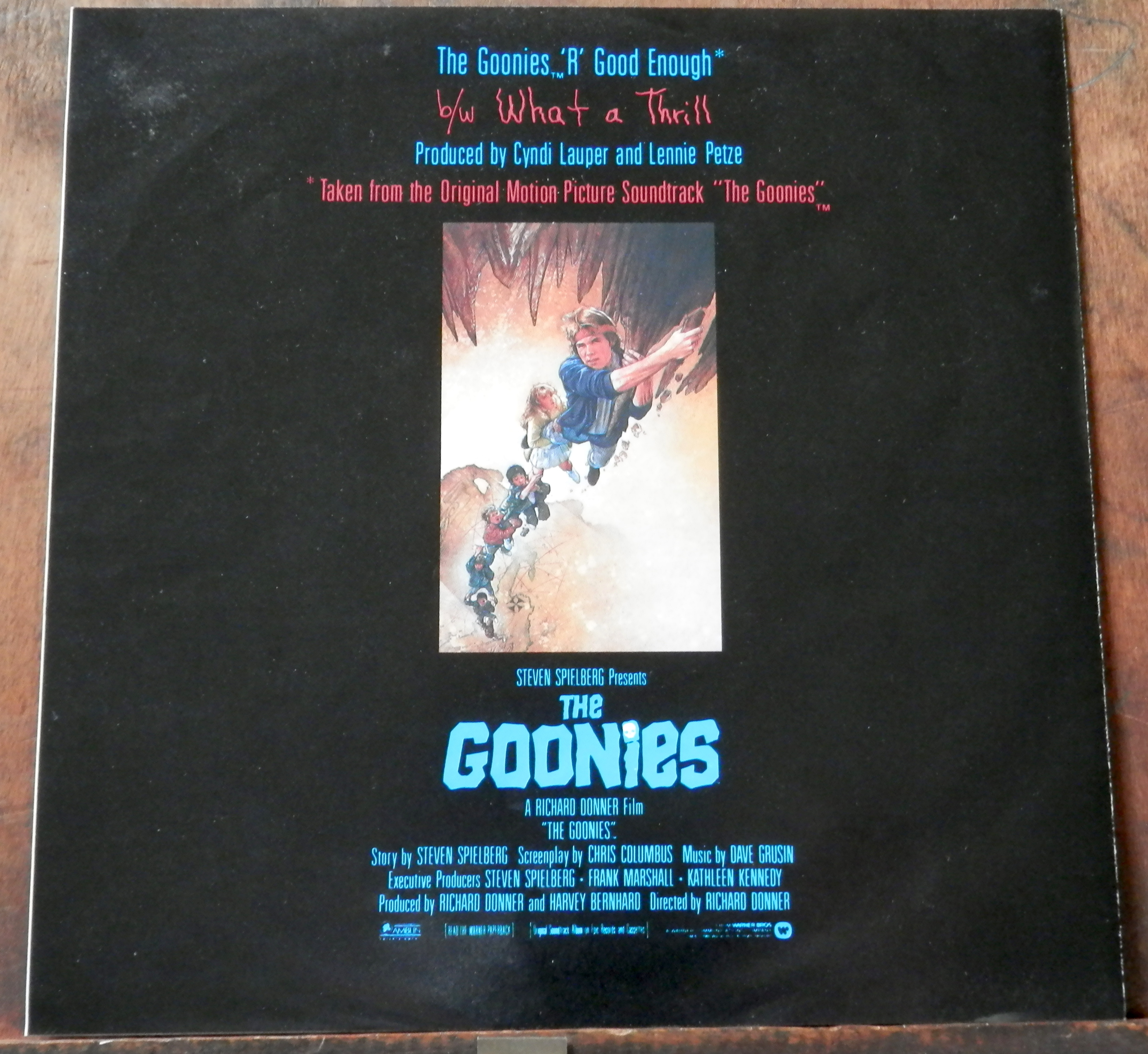 85 Ep シンディ ローパー グーニーズはグッド イナフ 音盤窟レコード 85 Ep シンディ ローパー グーニーズはグッド イナフ 音盤窟レコード
