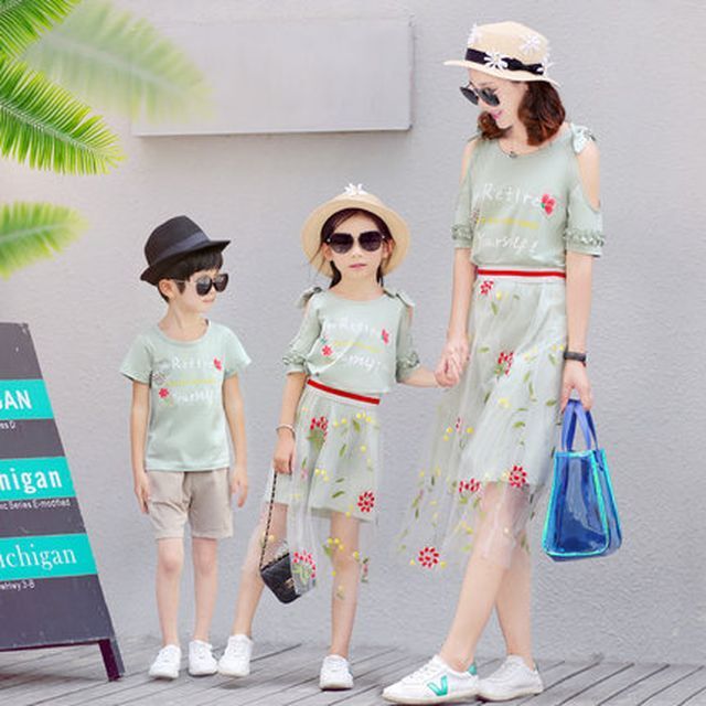 親子ペア セットアップ ツーピース オープンショルダー チュールスカート ひざ丈 春 夏 親子リンク 親子コーデ おそろコーデ リンクコーデ 親子 キッズ おしゃれ サイズ お出かけ Pl 0094 Y Orurea Berry オルレアベリー