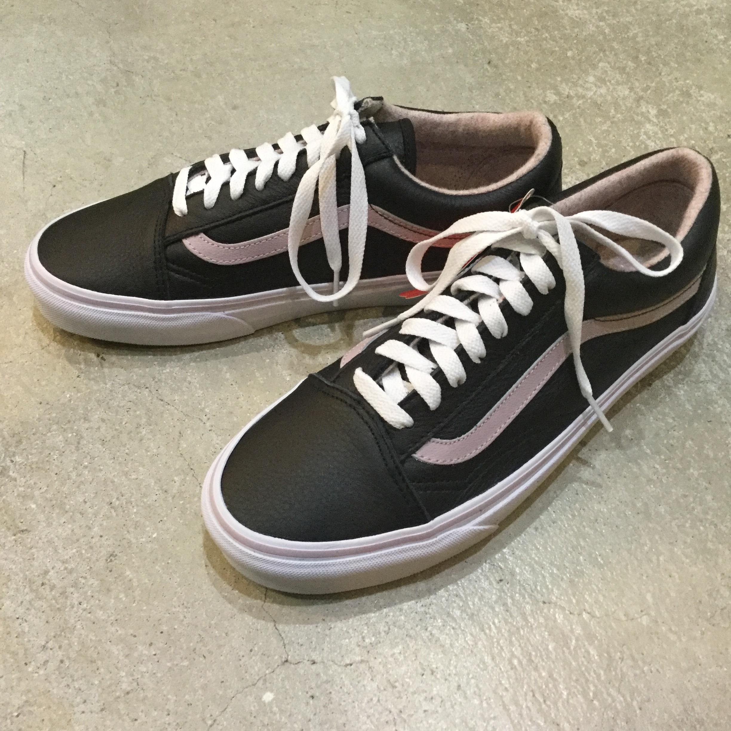 送料無料 新品 Vans オールドスクール Oldskool 黒レザー ピンク 古着屋 Uan