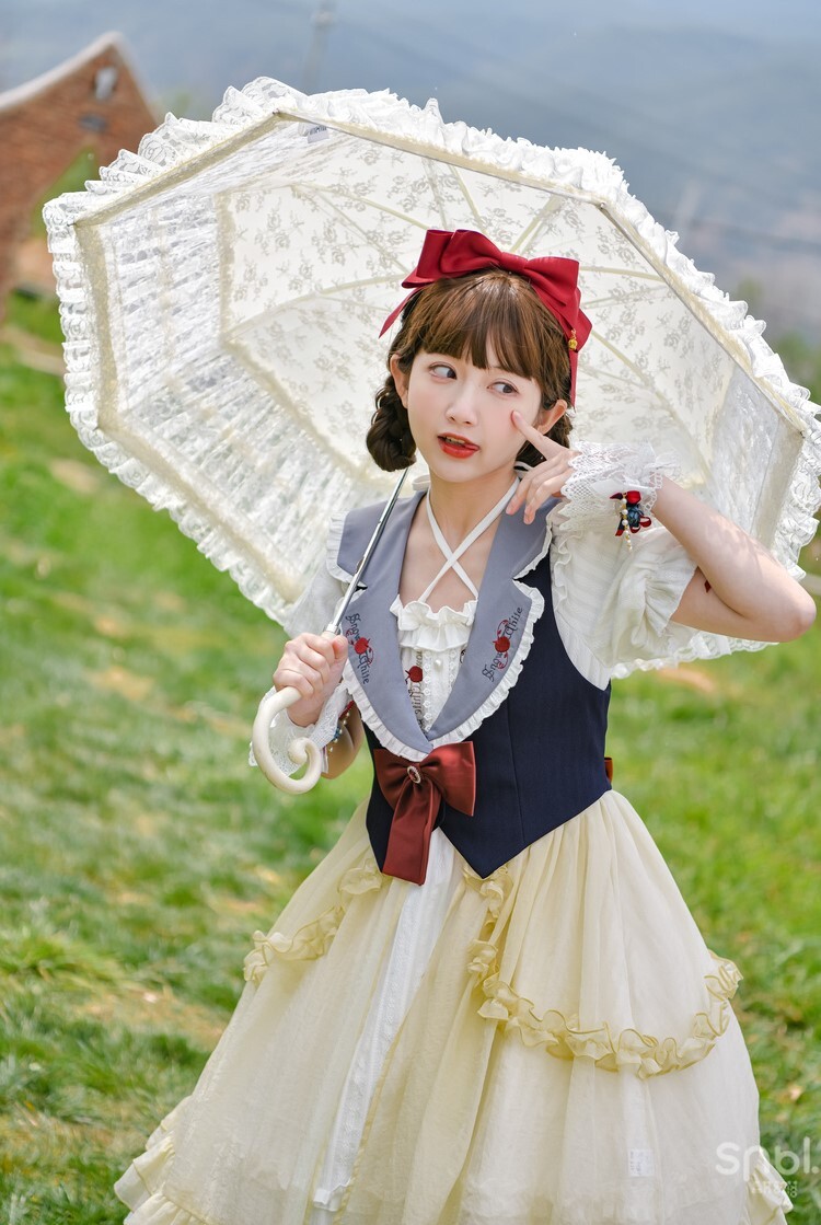 424 レディース 可愛い ロリータ ディズニー 白雪姫 公認 ワンピース G1d1g1 Lachouette