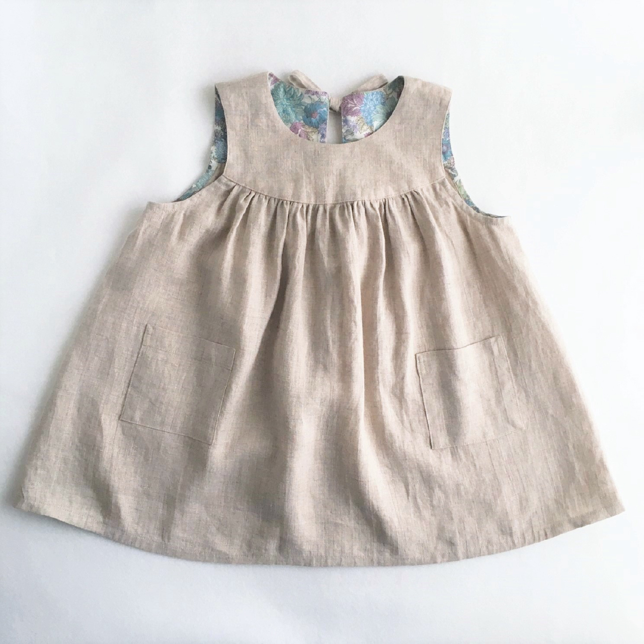 エプロンワンピース 70 130サイズ 型紙 作り方のセット Op 24 子供服の型紙ショップ Tsukuro ツクロ