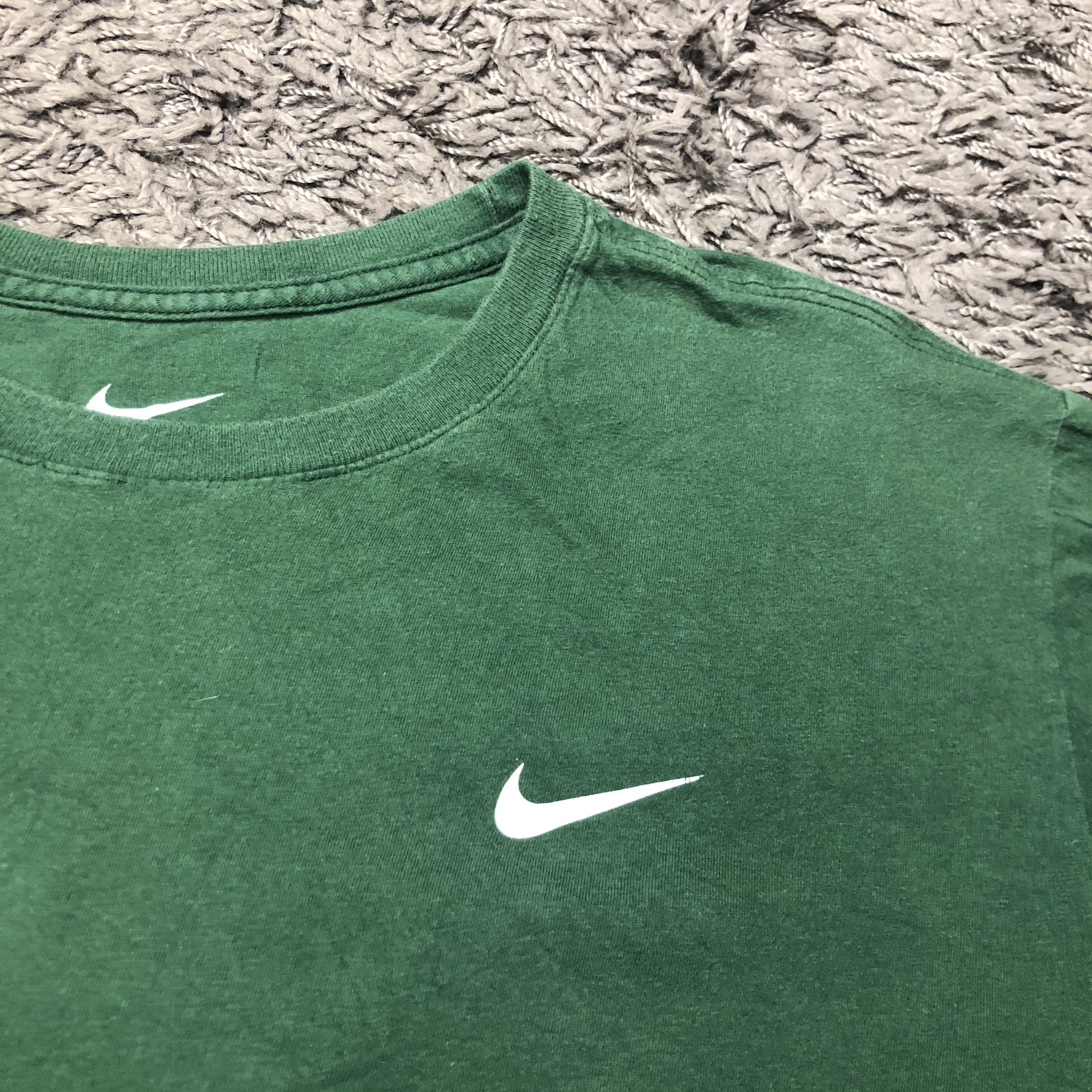 ビッグサイズ Nikeナイキ ワンポイントグリーンtシャツm1818 Dust Magnet Club ヴィンテージ古着 トレンド古着 アメカジ 90s コレクティブル