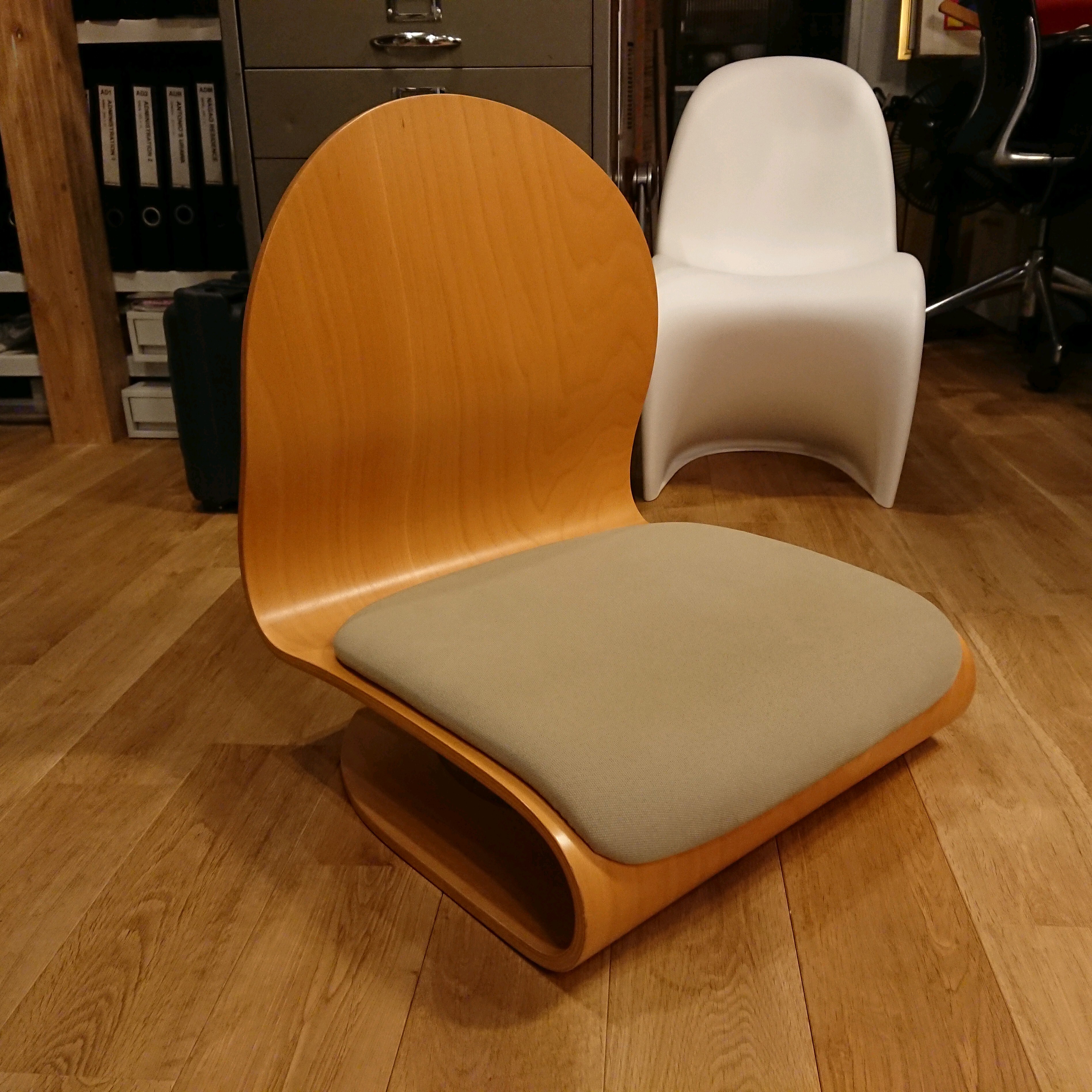 ヴェルナー パントン Tatami Chair タタミチェア プライウッド 興石 Verner Panton スペースエイジ 和モダン Coshiki