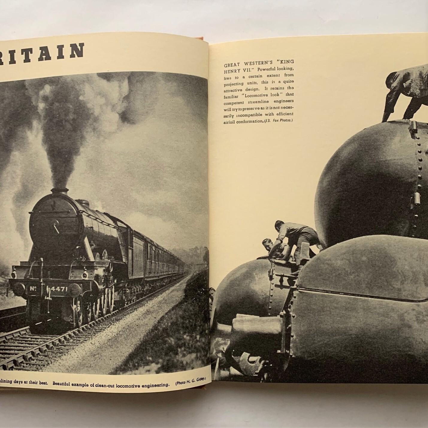 Locomotive Raymond Fernand Loewy レイモンド ローウィ 本まるさんかくしかく