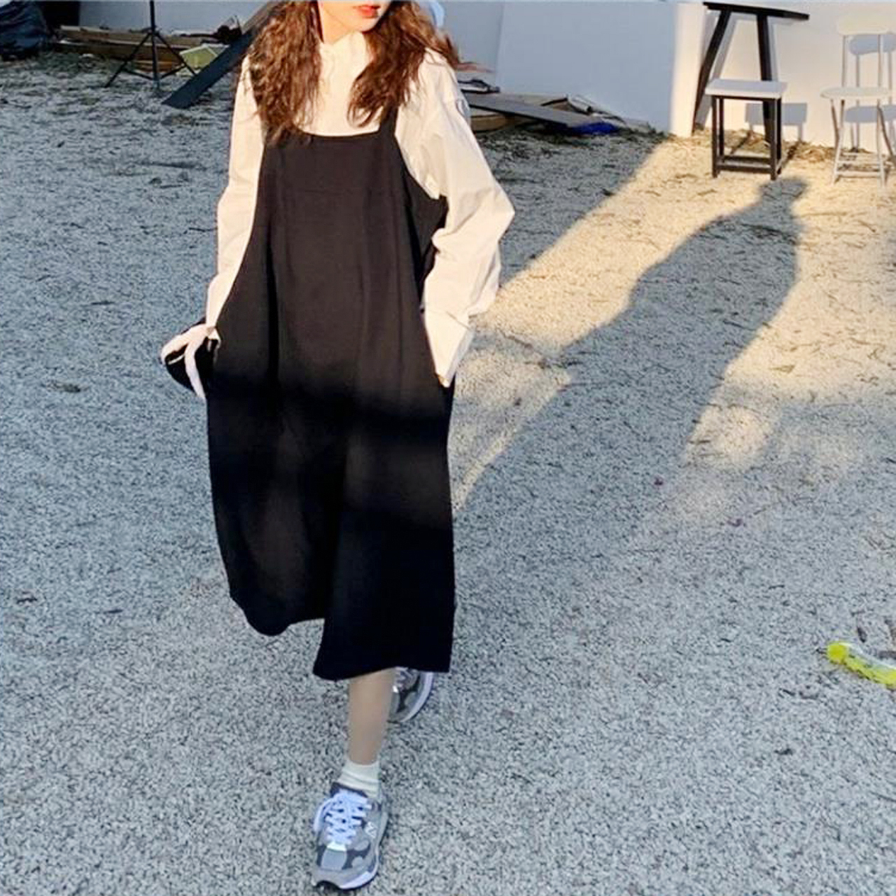 Regit Flabby Suspender One Piece Black 韓国服 ワンピース サスペンダー サロペット つなぎ オーバーサイズ スカート ノースリーブ 春 夏 プチプラ 10代 代 着回し 着映え ネット通販 Tac004 Regit