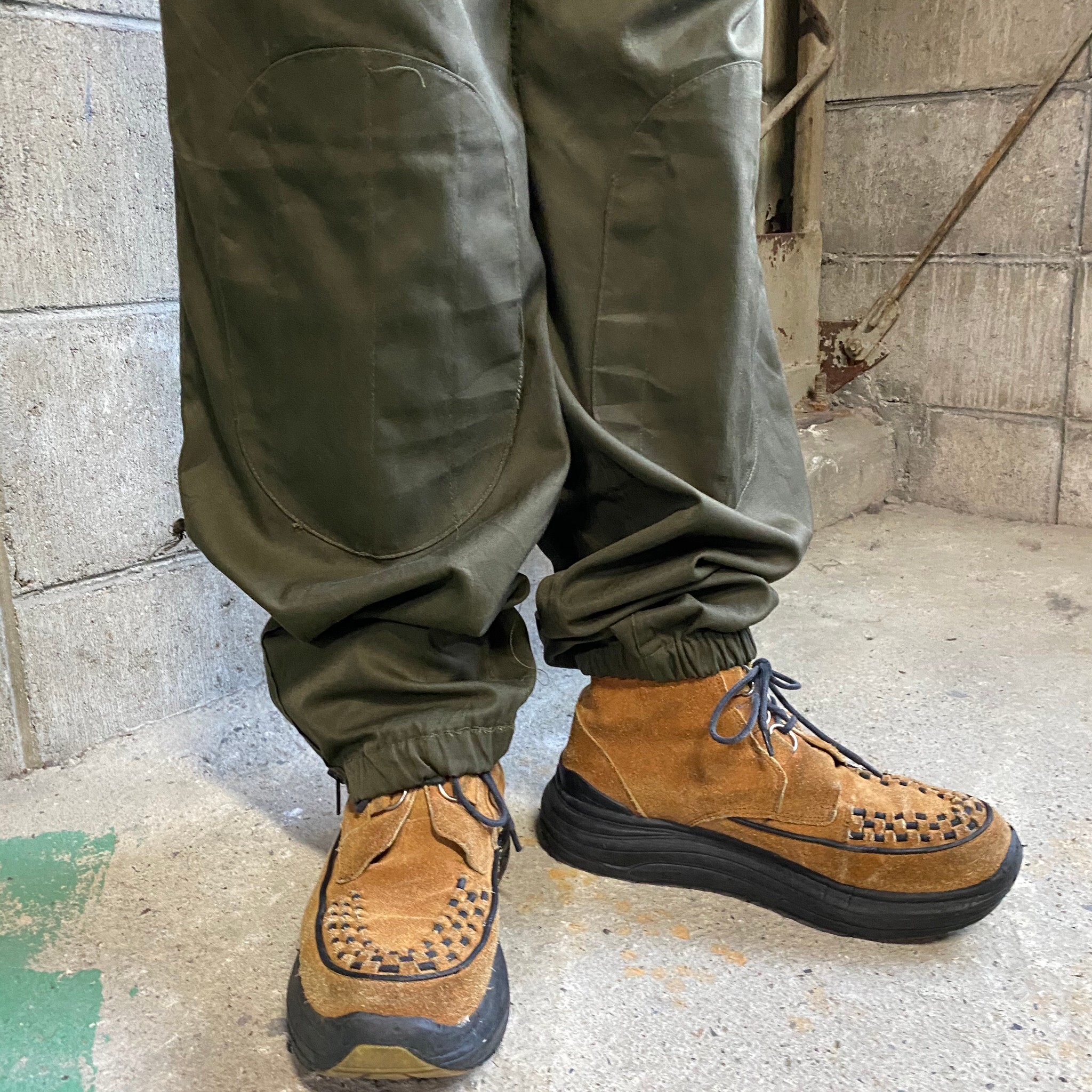 80年代 ビンテージ イタリア軍 パラシュートパンツ ユーロミリタリーパンツ メンズw35 古着 80sヴィンテージ ミリタリーパンツ Vtg Cave 古着屋 公式 古着通販サイト