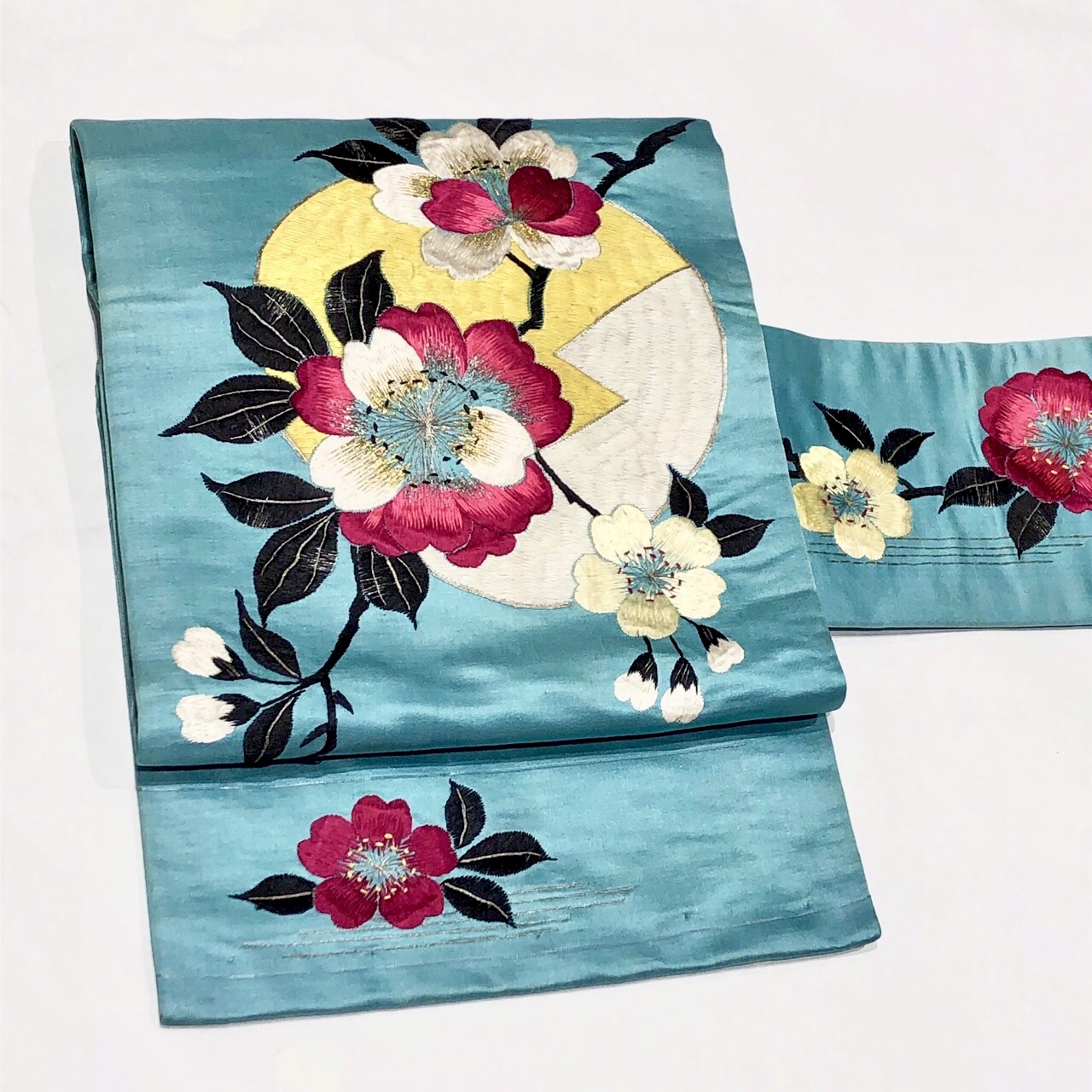 ターコイズグリーンに八重桜の刺繍 アンティーク名古屋帯 Kimono Tento
