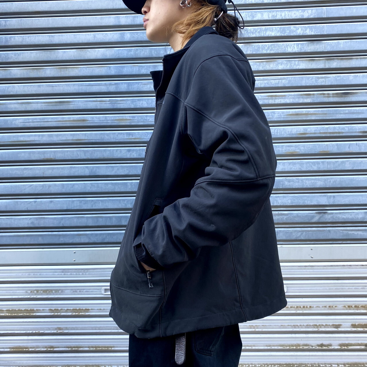 12年製 Patagonia パタゴニア アズジャケット メンズl 古着 ソフトシェルジャケット Polartec ポーラテック 390sp12fa15 ブラック 黒 ロゴ刺繍 アウトドアジャケット Vtg All15 Cave 古着屋 公式 古着通販サイト