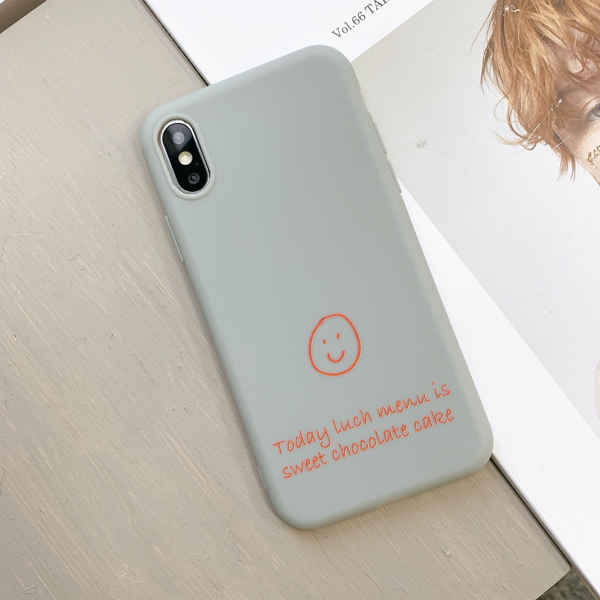 Iphone ケース 韓国 ミニスマイルデザインケース ニコちゃん カップル シンプル カバー Tpu 個性的 シンプル 大人 女性 男性 傷防止 おしゃれ Iphone 7 8 Se2 X Xs Xr 11 11pro スマホケース 携帯ケース オンリーユー Onlyou オリジナル セレクトショップオンリーユー