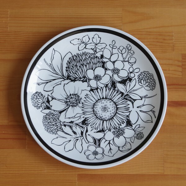 イギリス ヴィンテージ食器 Alfred Meakin モノクロ レトロ 花柄 ディナープレート 大皿 25cm 1 5 アルフレッド ミーキン サモア Samoa ランチプレート おしゃれ Flohmarkt フローマルクト