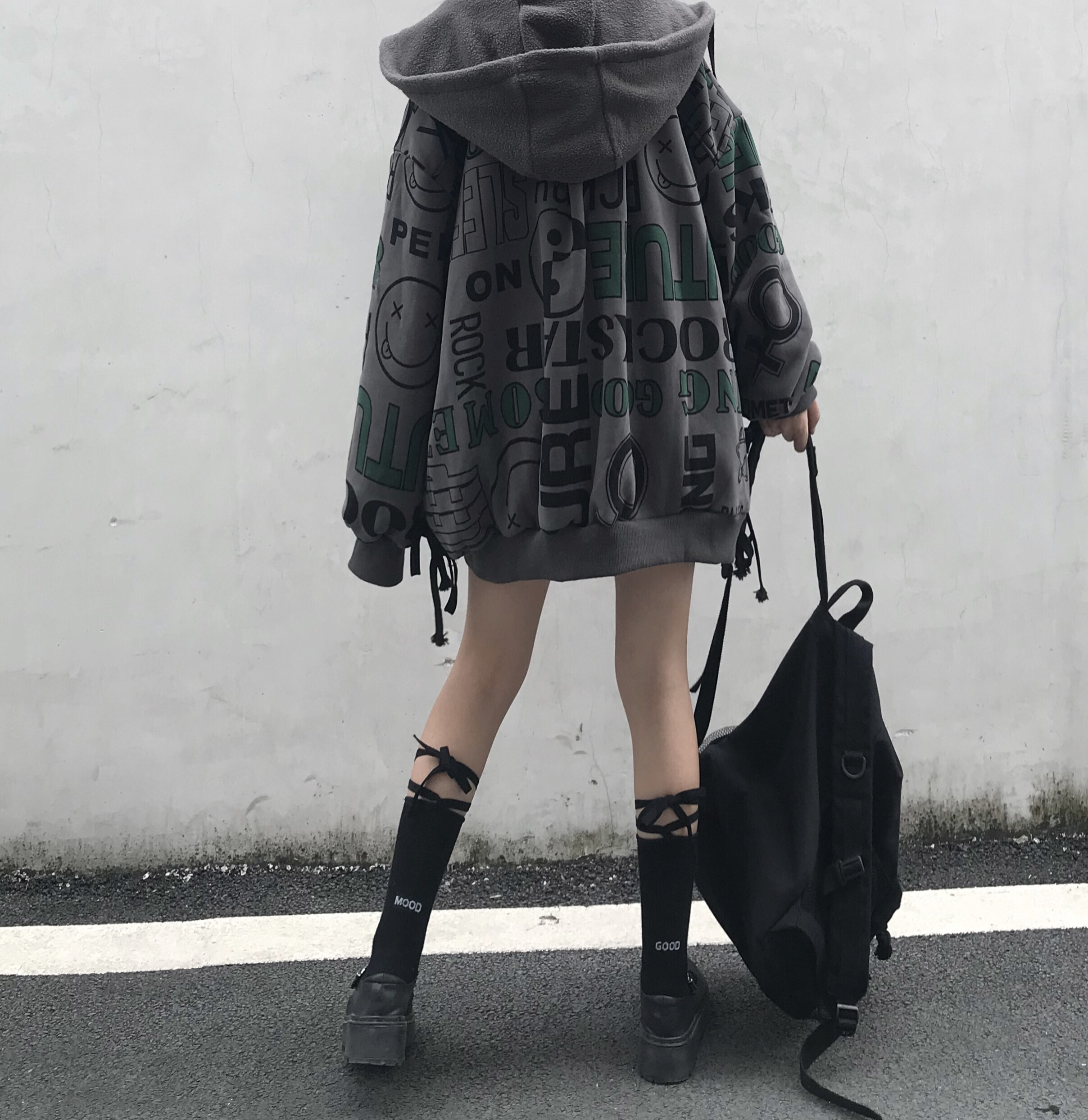 パーカー ロゴ グレー 韓国ファッション かっこかわいい オルチャンファッション 213 Sweetly