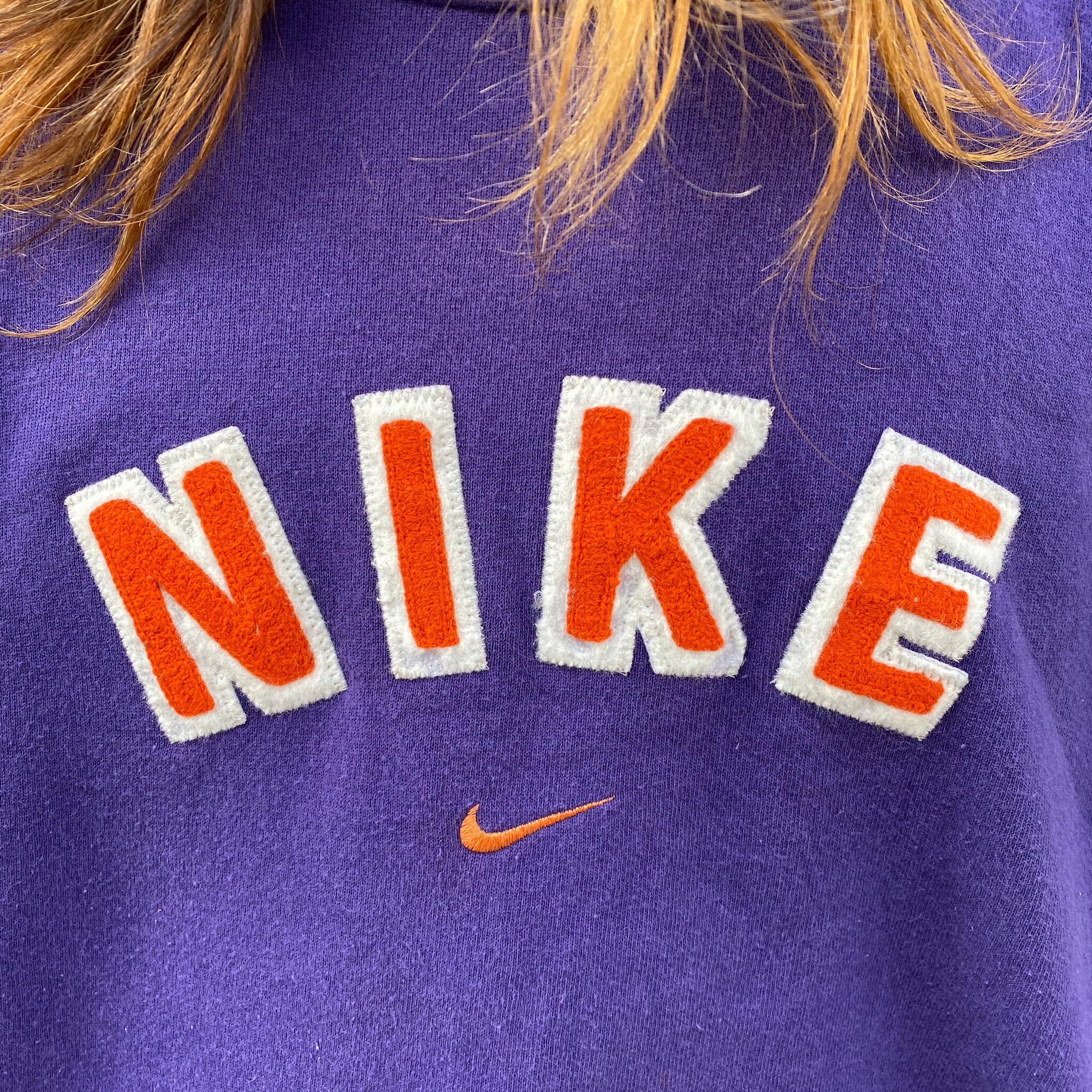 90年代 ビンテージ Usa製 Nike ナイキ スウォッシュ センターロゴ ワッペン 刺繍 スウェット トレーナー メンズxl 古着 90s ヴィンテージ フロントロゴ パープル 紫色 スウェット Cave 古着屋 公式 古着通販サイト