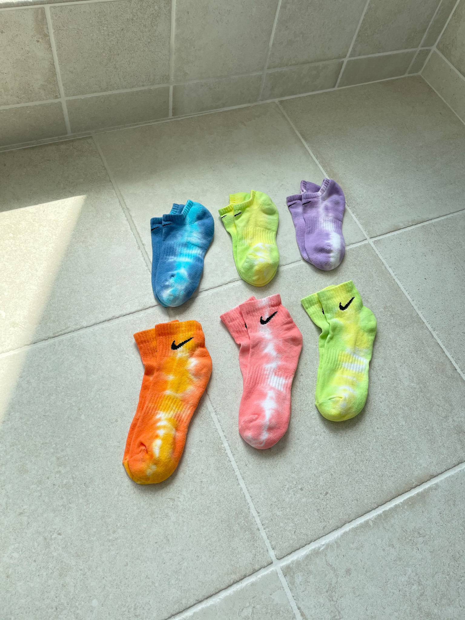 オーダー承ります ロング丈 ナイキソックス タイダイ染め 靴下 手染め Aileen Ovett