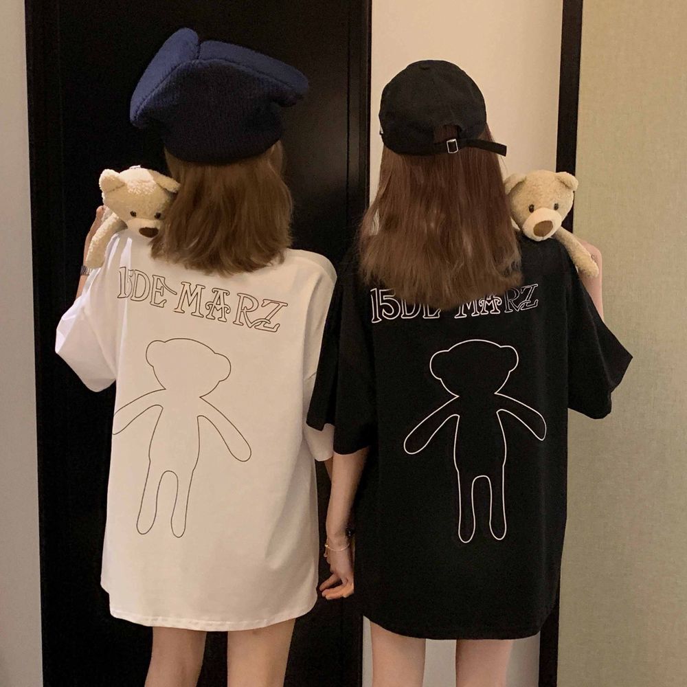 クマのぬいぐるみ付き Tシャツ オーバーサイズ 半袖 韓国ファッション レディース ルーズ トップス ゆったり カットソー カジュアル かわいい ガーリー Girlfriend Bear T Shirt Loose Design Dtc Value Rave Notice バリューレイヴノーティス 韓国