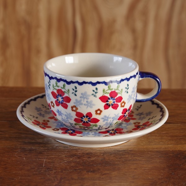再入荷 新品 ポーランド陶器 ポーリッシュポタリー コーヒーカップ ソーサー 赤 ブルー 花柄 F43 Mm01 Boleslawiec ボレスワヴィエツ陶器 かわいい 華やか Flohmarkt フローマルクト