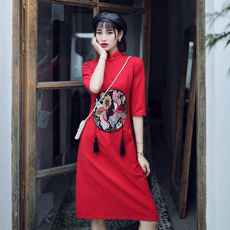 チャイナドレス チャイナ風ワンピース パーティードレス チャイナ風服 中華服 二次会 女子会 同窓会 スタンドネック 七分袖 ロング丈 大きいサイズ S M L Ll 3l 4l 刺繍入り レッド 赤い Elegant