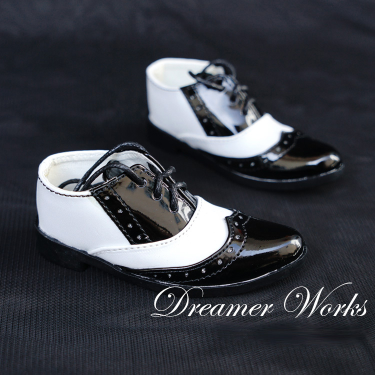 ドール用お靴 革靴 Sdサイズ人形用 黒白つなぎ合わせるタイプ 尖頭靴紐式 スーツ用 Dws Btgarden