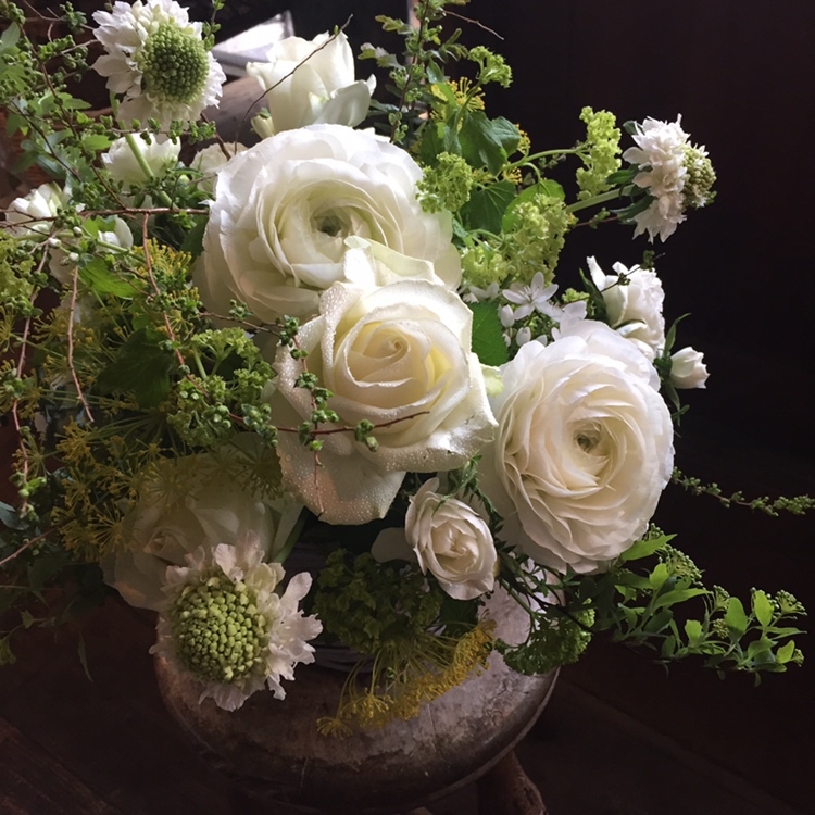 Fleurs Blanches 白の花束 アレンジメント Fleuriste Petitapetit