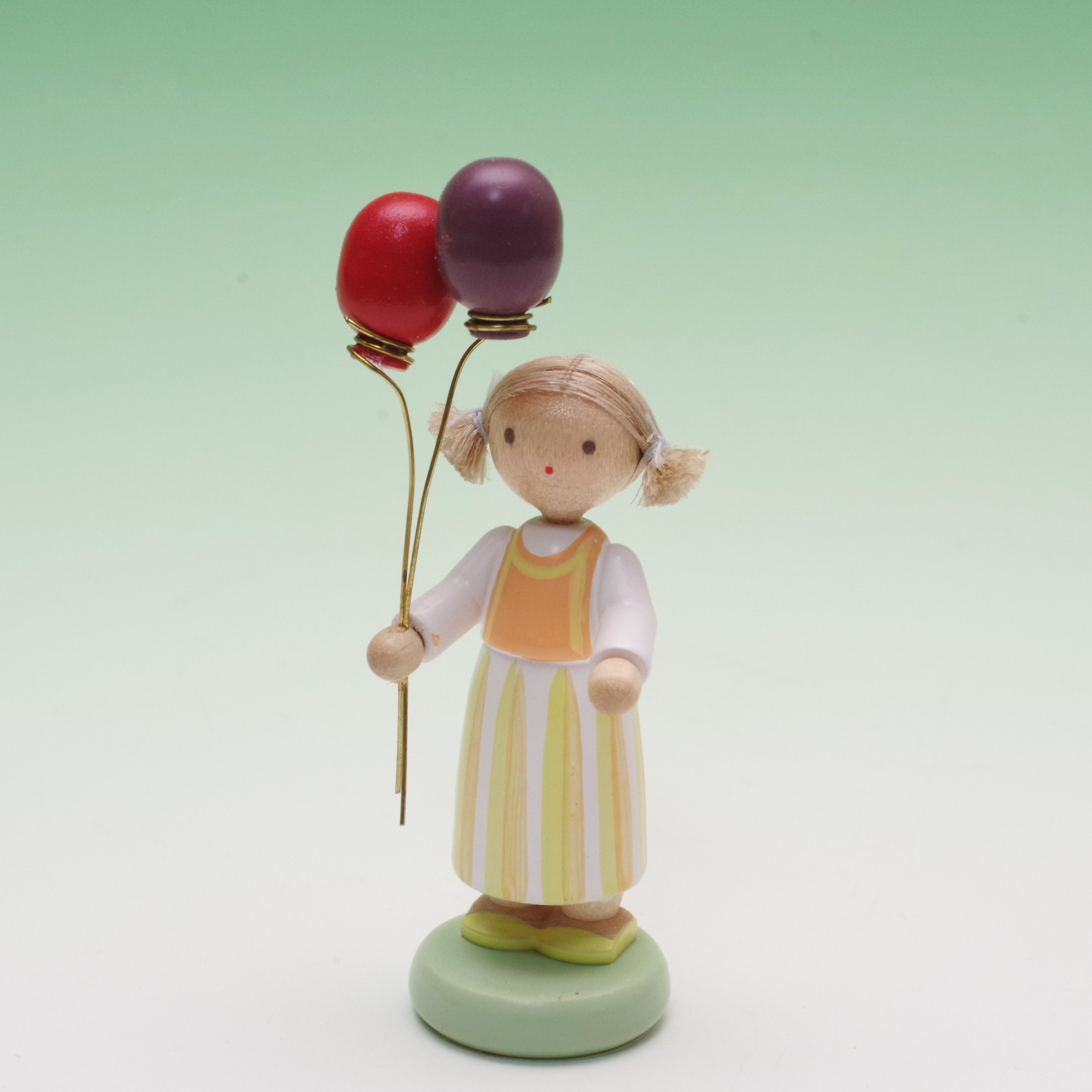 フラーデ 女の子と風船 おもちゃ箱 イカロス 公式ネットショップ