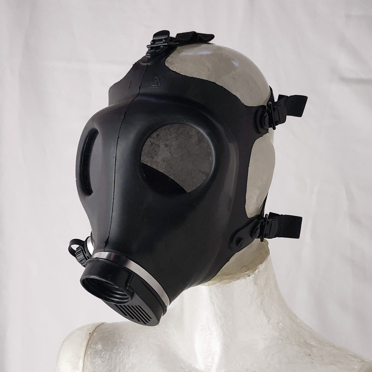 イスラエルガスマスク Fetish Flea Market