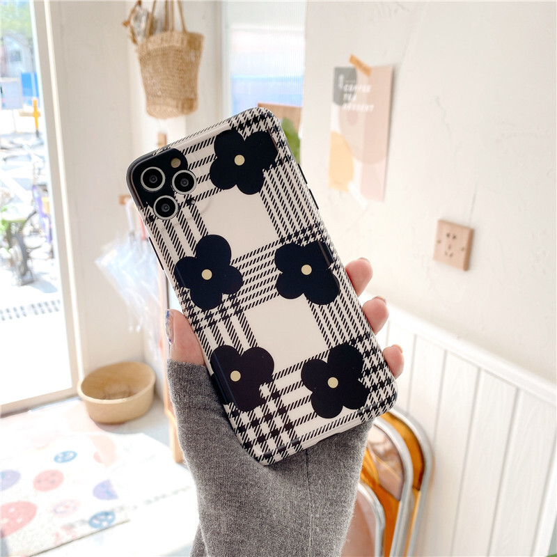 Ic Iphone12対応 チェック柄 レトロ フラワー 花柄 Iphoneケース Iphoneケース 専門店 Cocolon ココロン